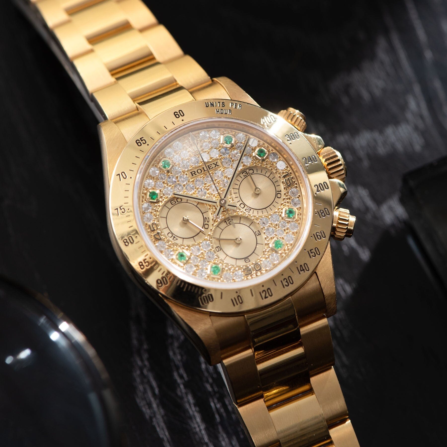 Rolex daytona full hot sale gold diamond