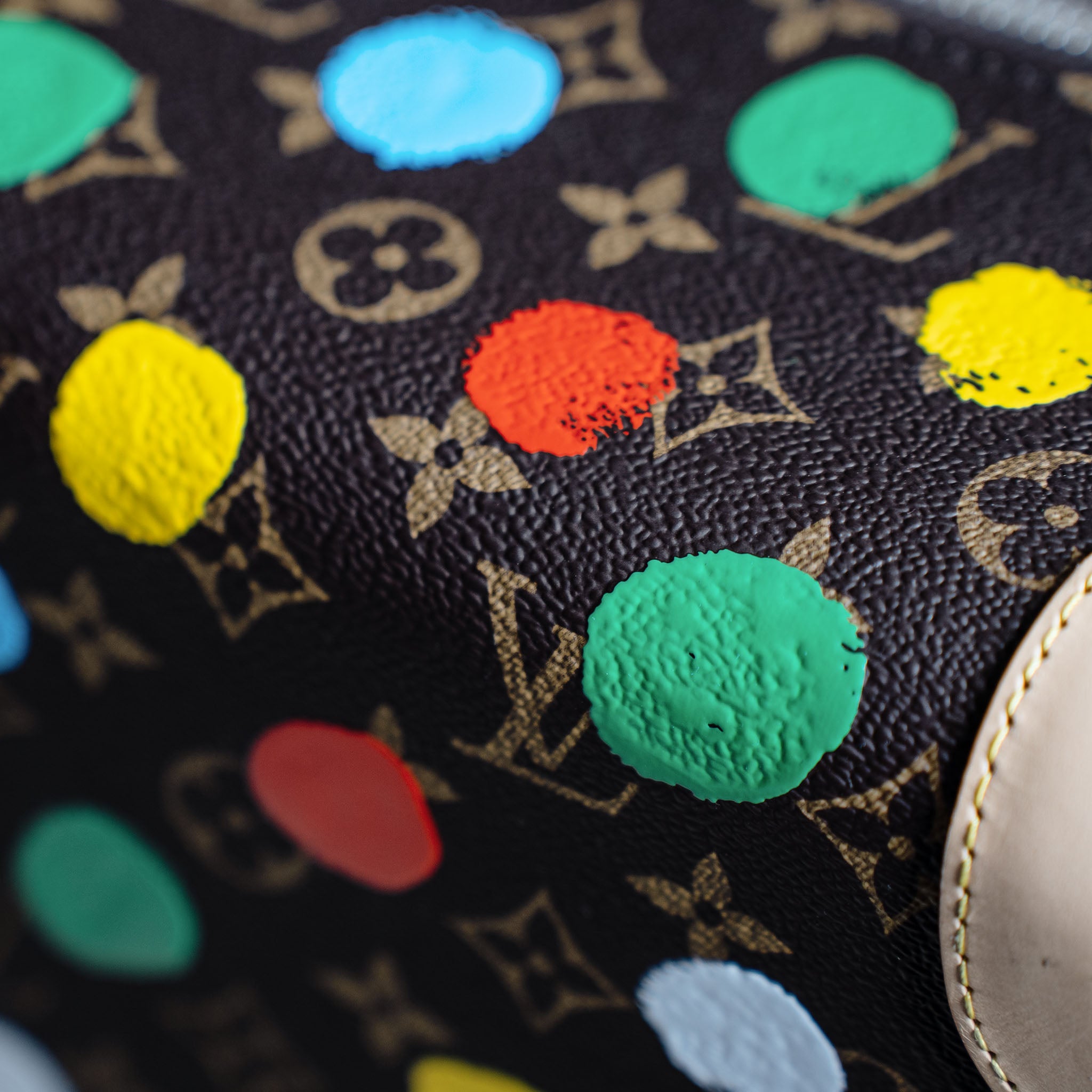 Louis Vuitton Yayoi Kusama Painted Dots Horizon Suitcase (55cm) Dark brown