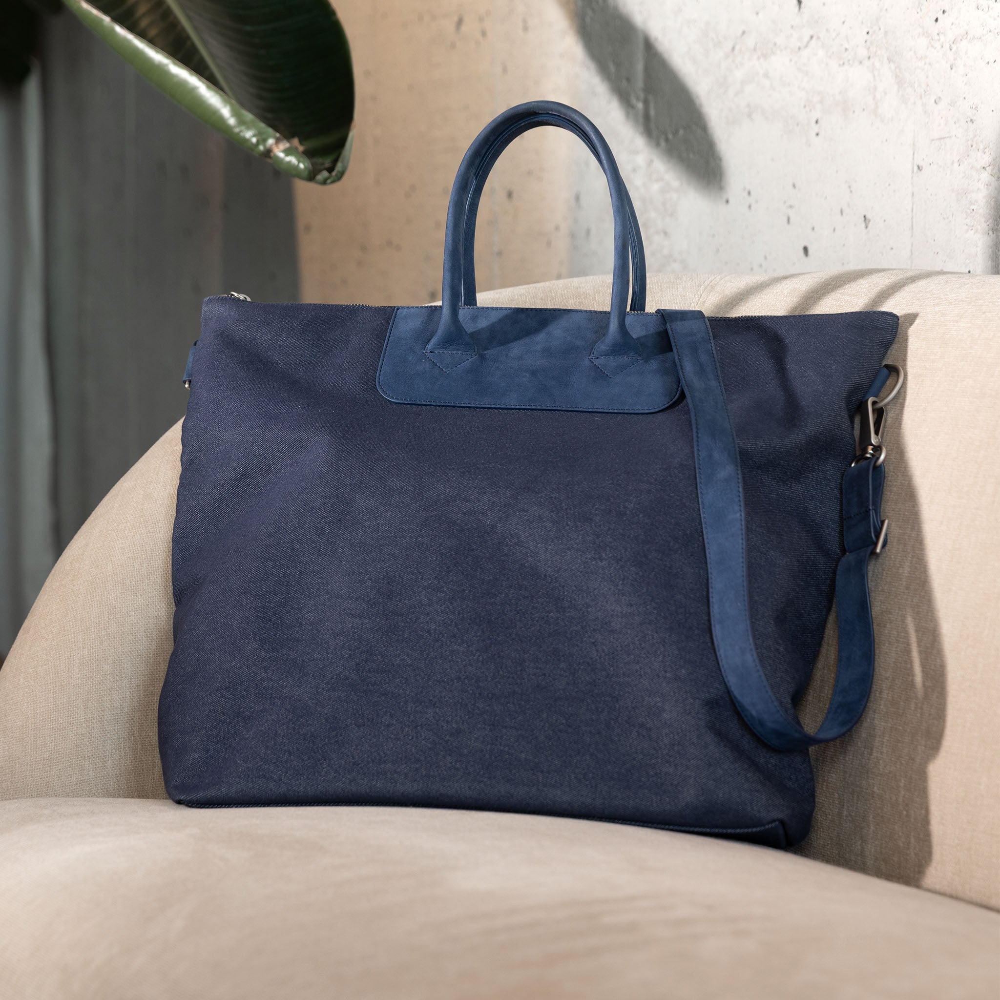 バッグ navy co The Crosby Navy