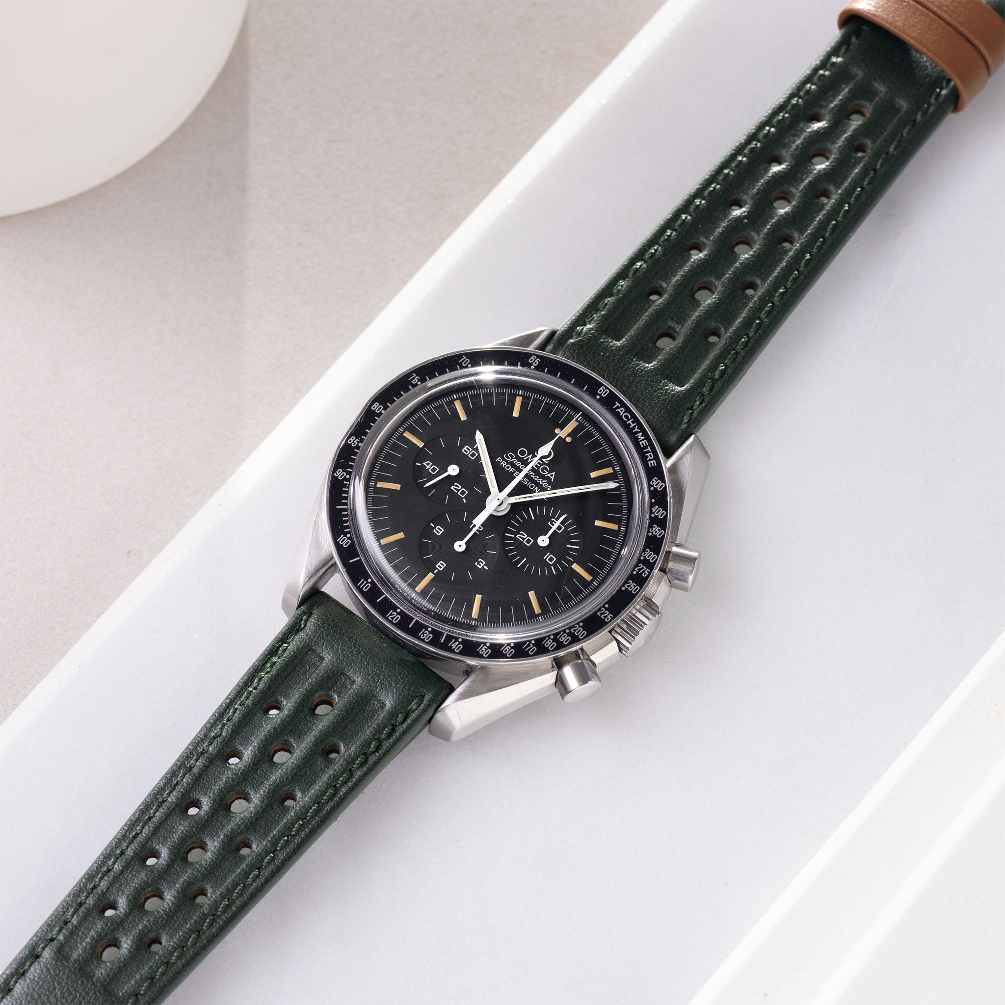 Omega speedmaster crocodile strap best sale