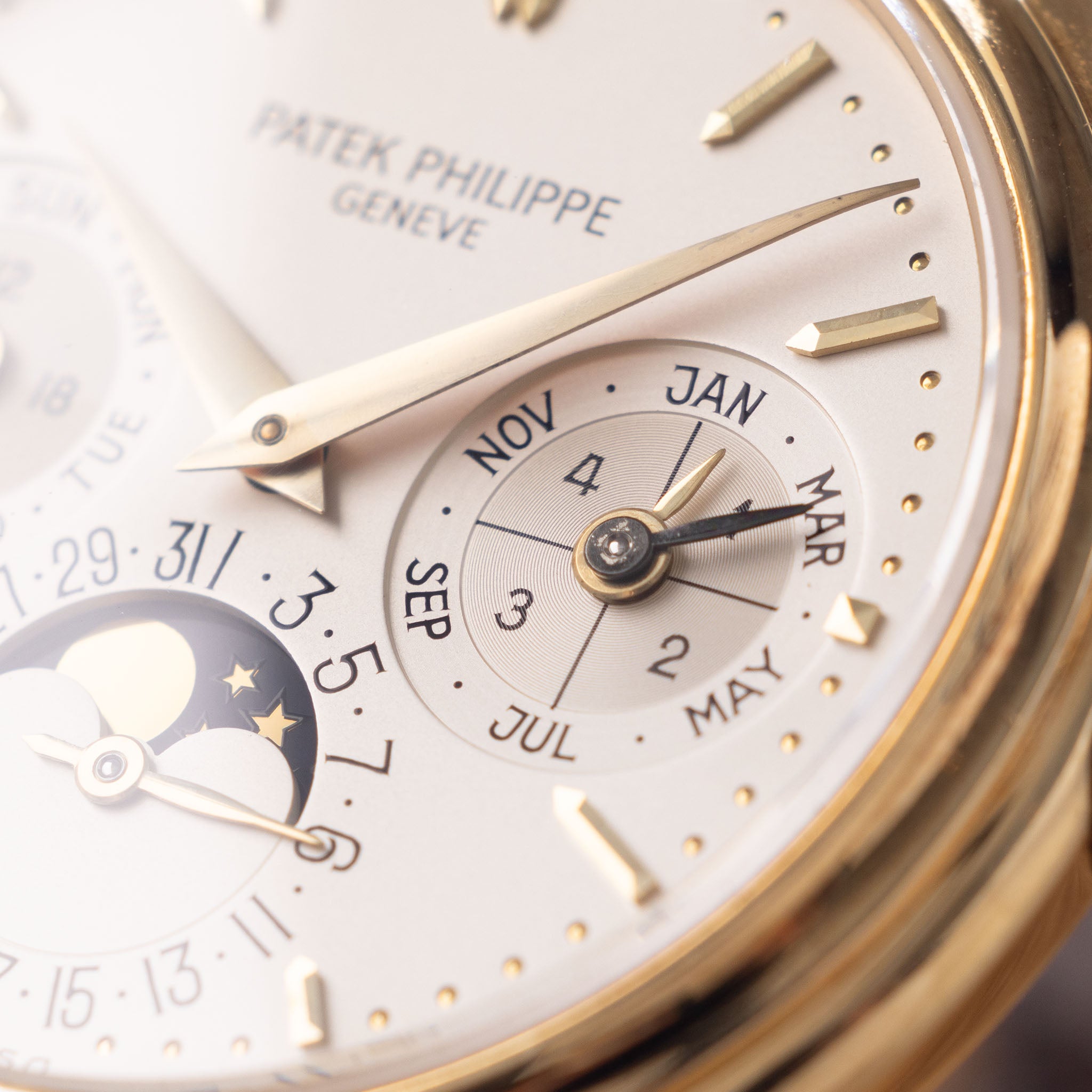 Patek Philippe Perpetual Calendar Second Series with Archive Extract Ref 3940