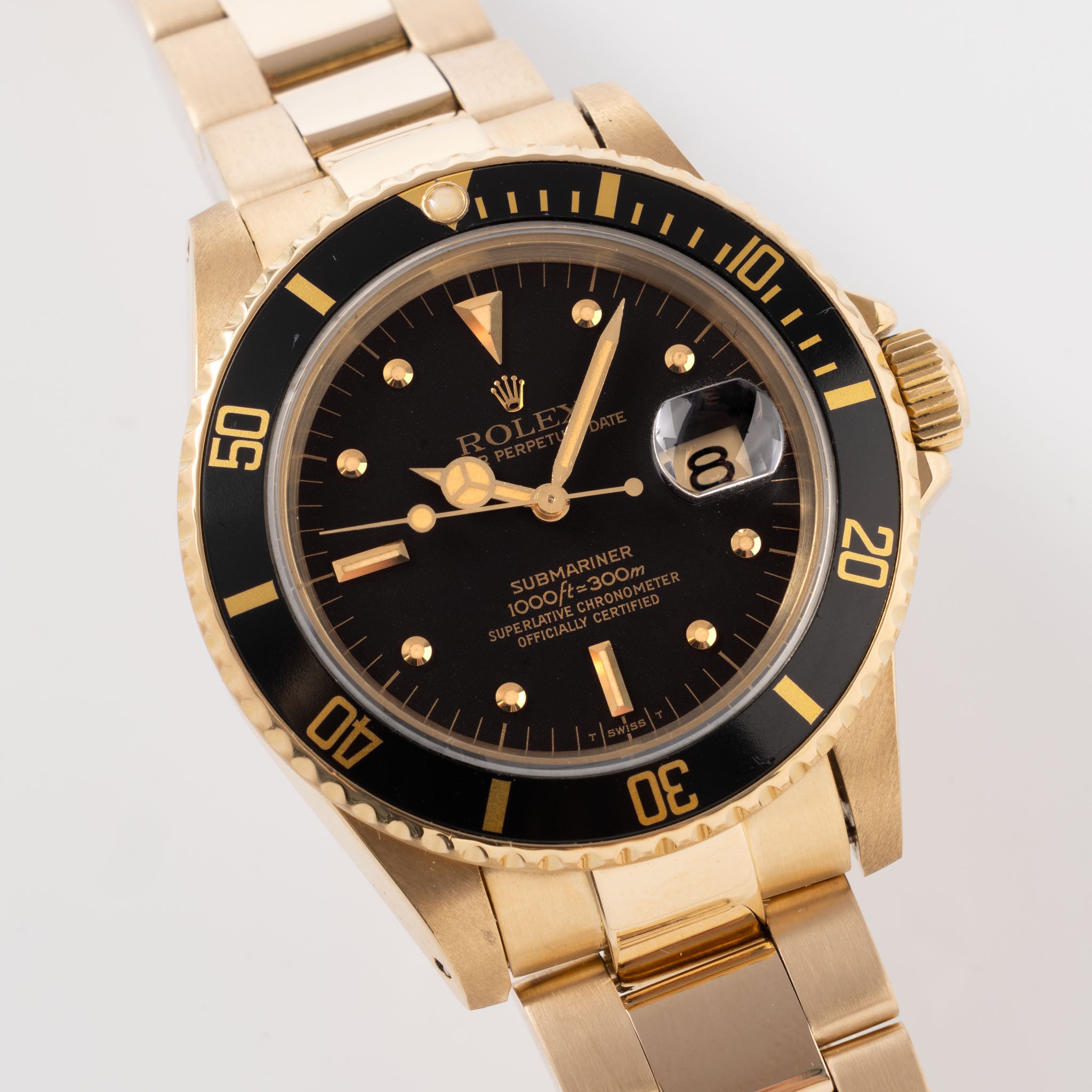 Rolex Submariner Date in 18k gold ref. 16808 with black nipple dial Box and Papers