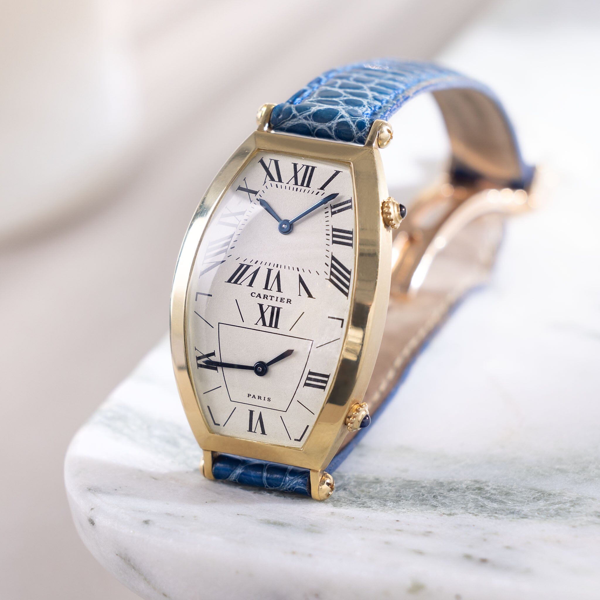 Cartier Paris Tonneau Dual Time 18kt Yellow Gold