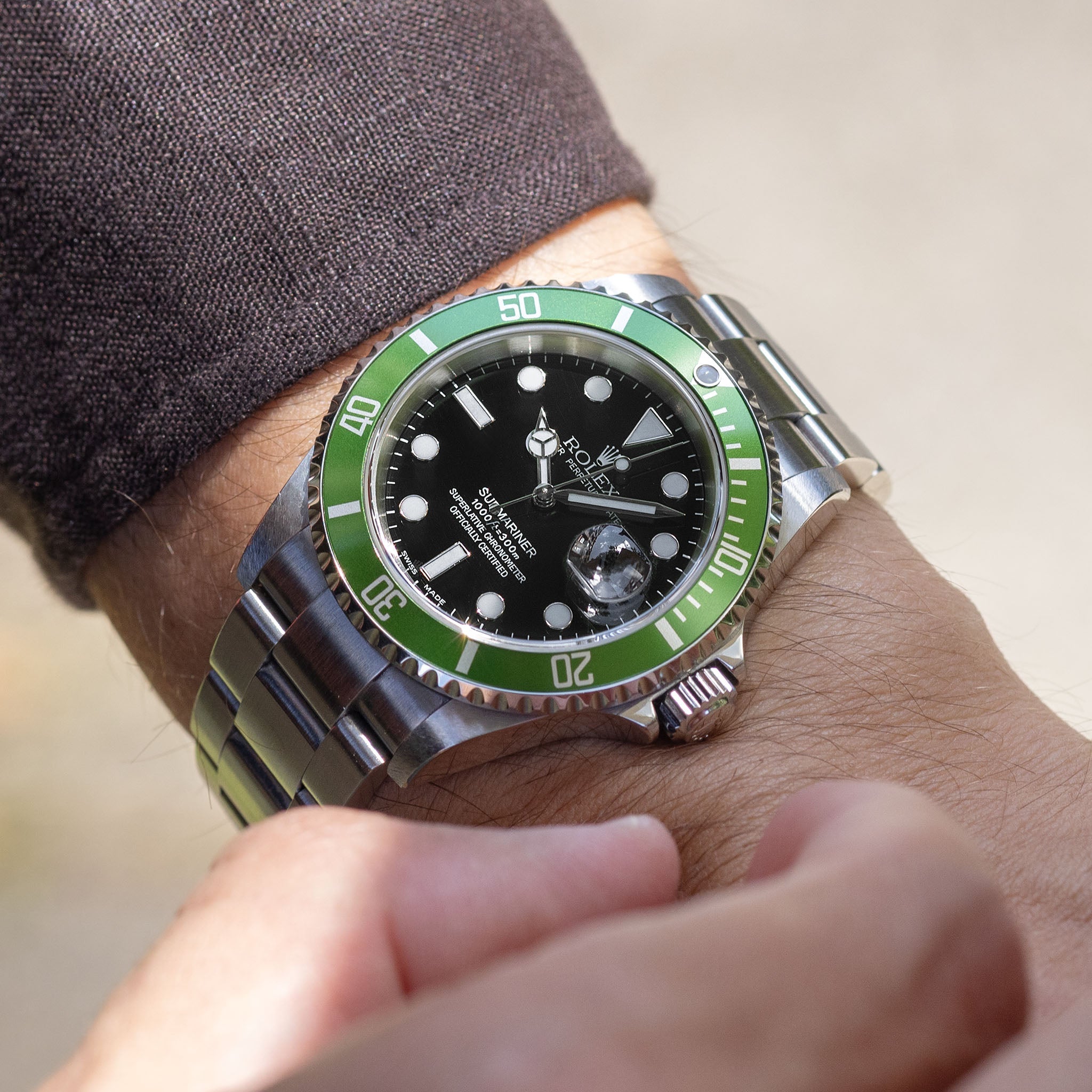 Rolex Submariner “Kermit” Flat 4 with Pouch and Papers Ref. 16610LV