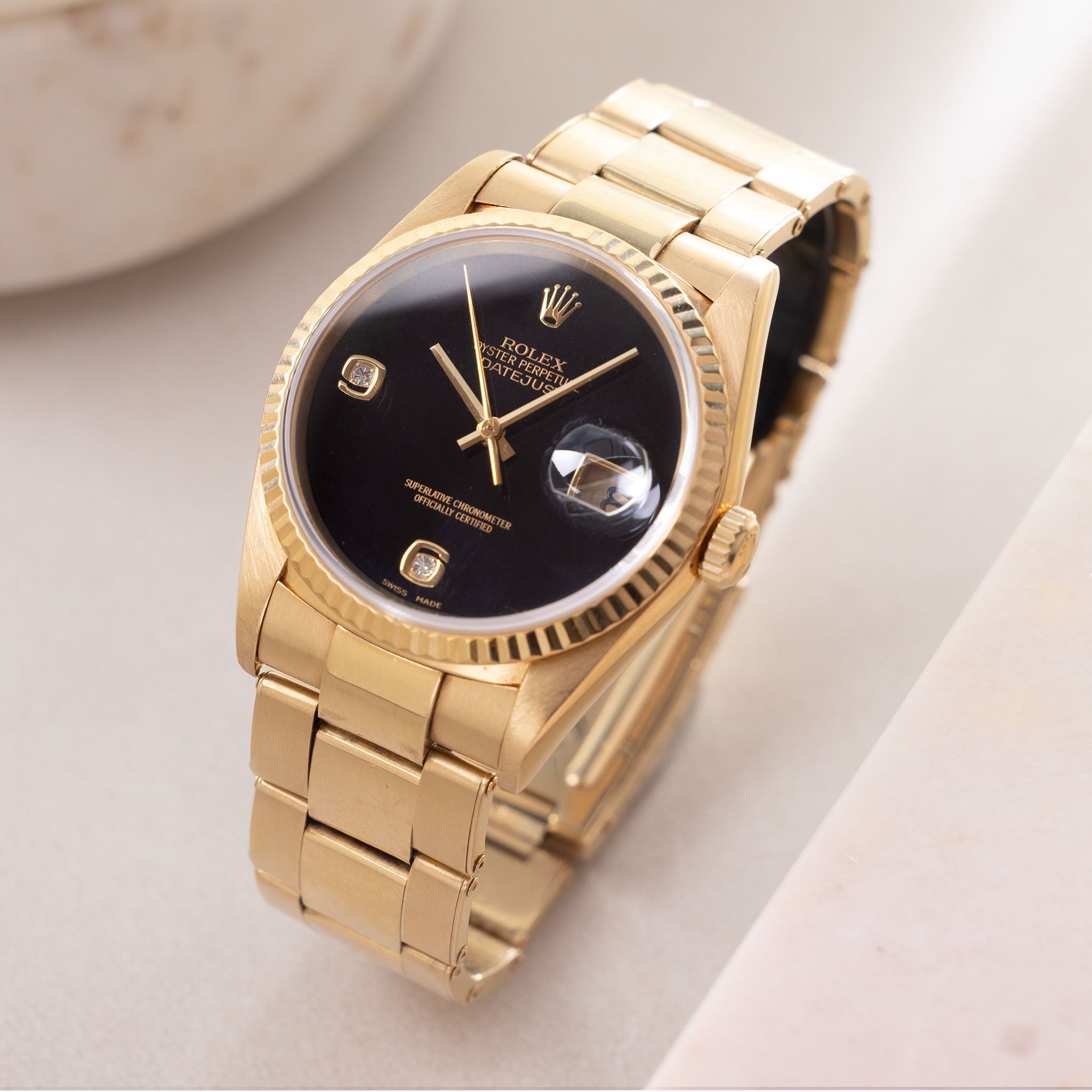 Rolex Datejust 16238 "Onyx 6-9 Diamond Dial" with Original Warranty Paper in 18k Yellow Gold