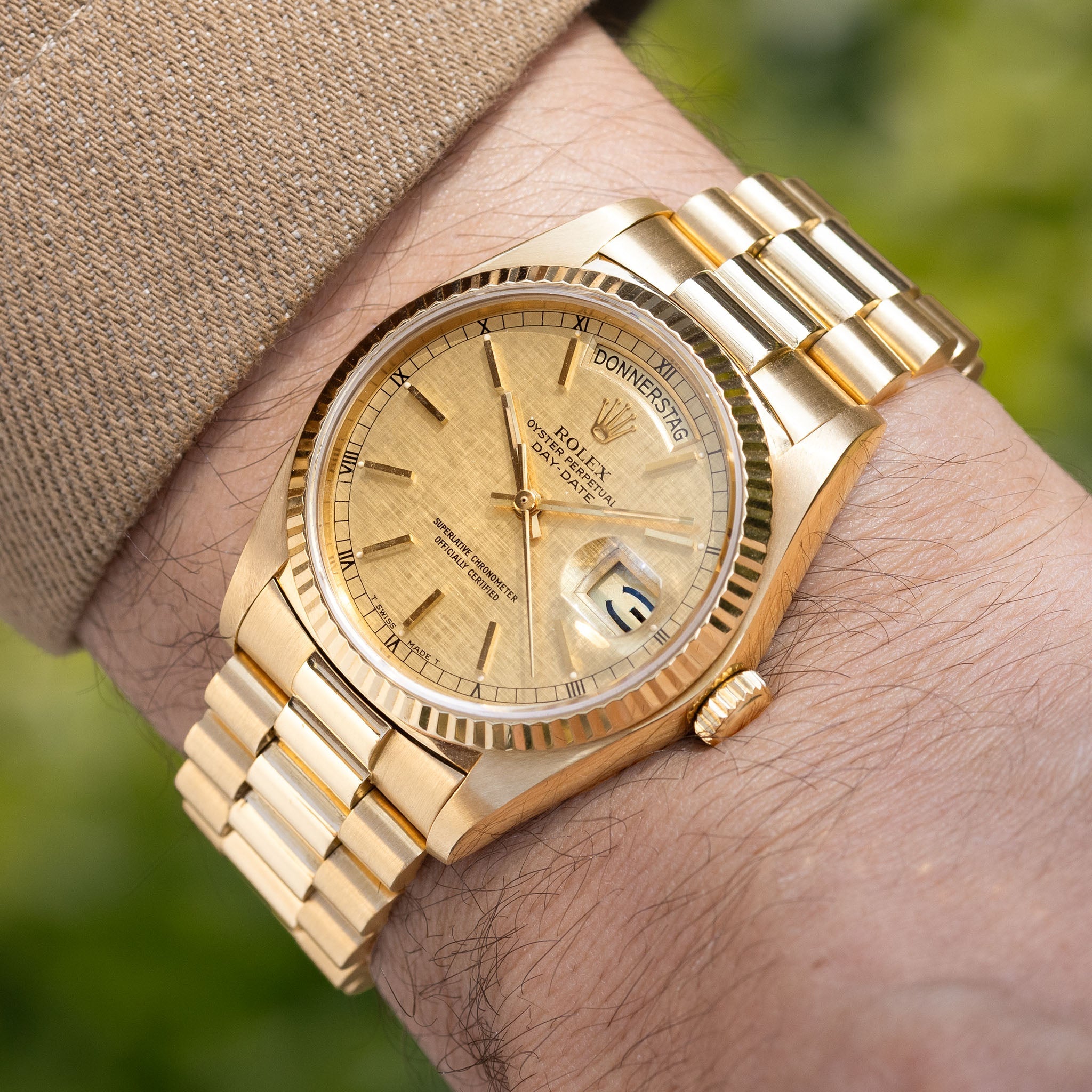 トップス Esan Rolex Day-Date 18038 Linen Champagne Dial in 18k Yellow Gold