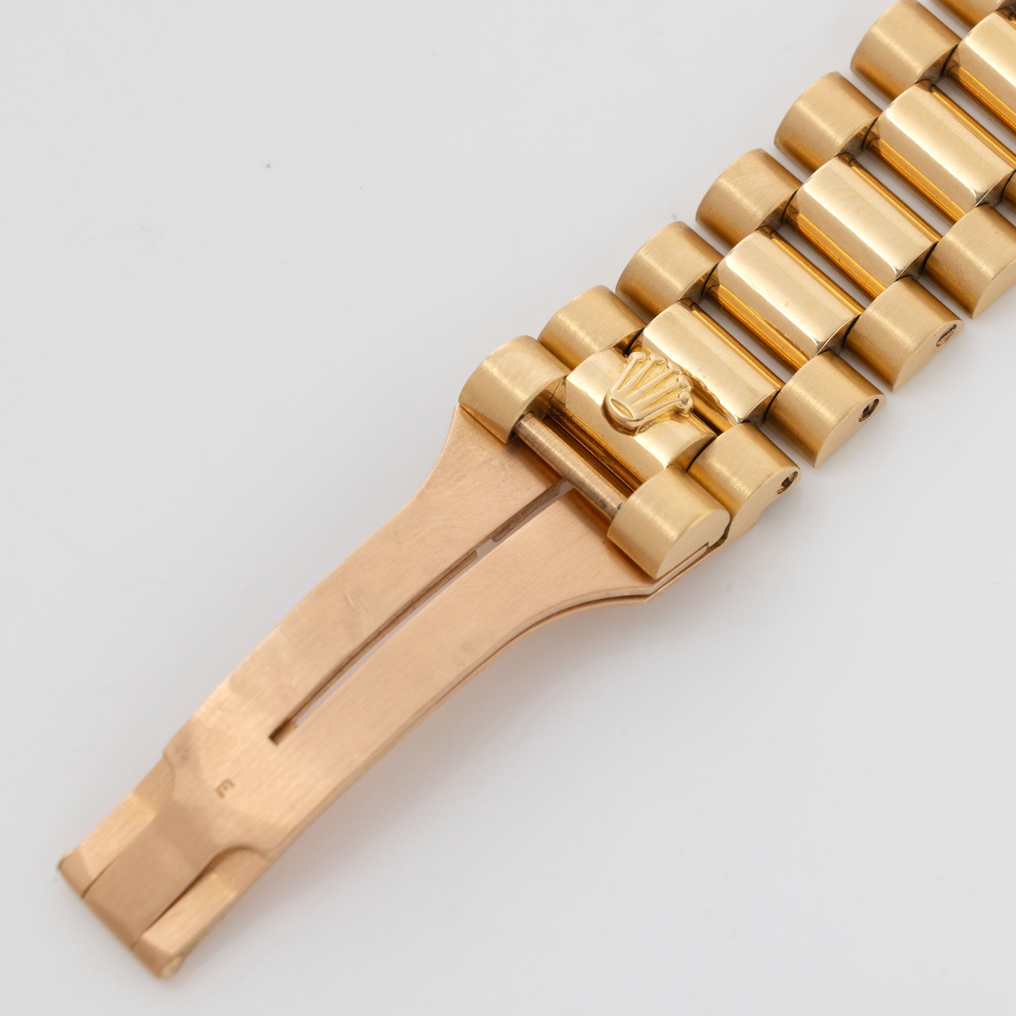 Rolex Day-Date 18038 Linen Champagne Dial in 18k Yellow Gold