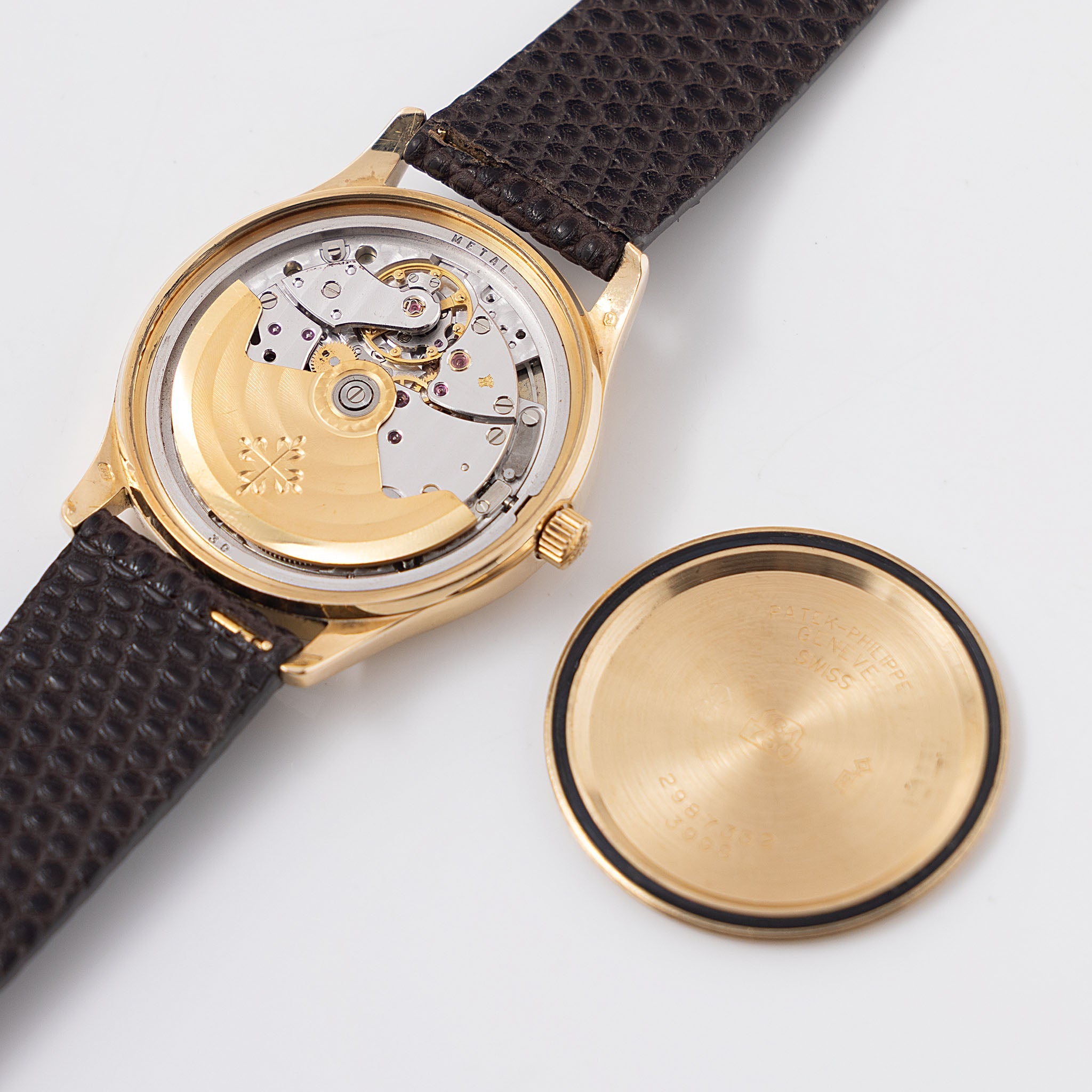 Patek Philippe Calatrava Silver Dial in 18k Yellow Gold ref. 3998J