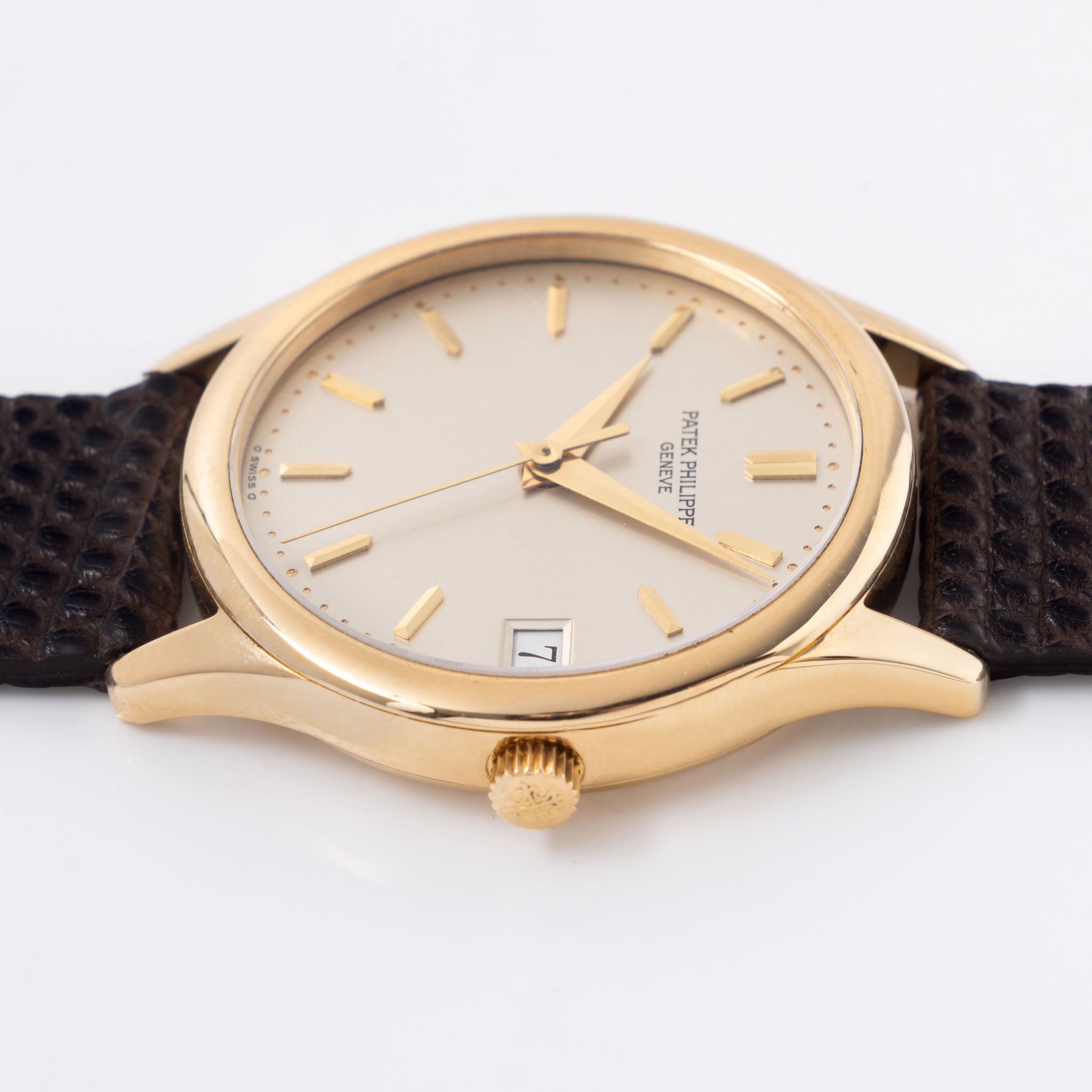 Patek Philippe Calatrava Silver Dial in 18k Yellow Gold ref. 3998J