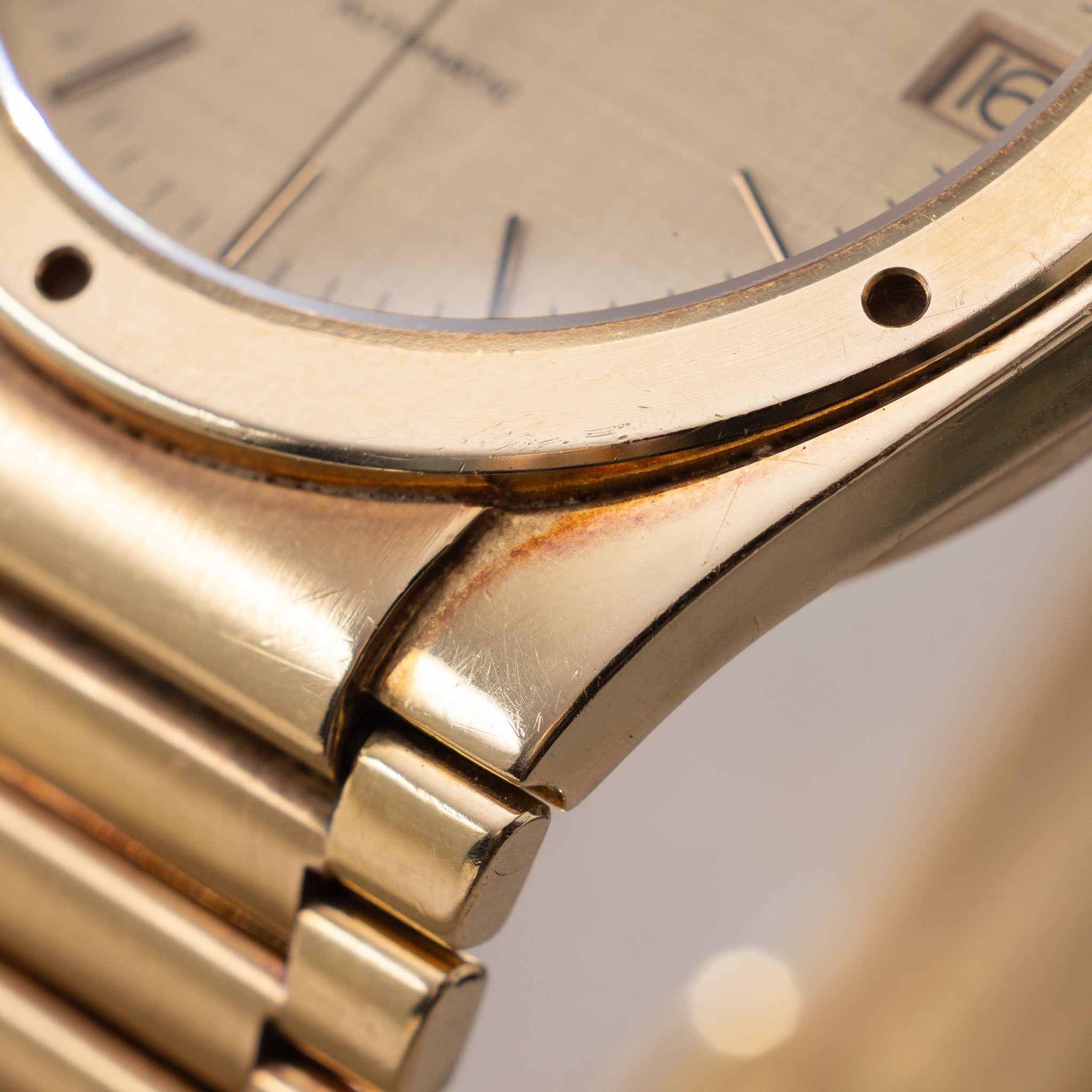 IWC Ingenieur SL Linen Khanjar Dial from original owner family with Box, Booklets , original certificate of origin and Provenance ref 9227 in 18 k yellow gold