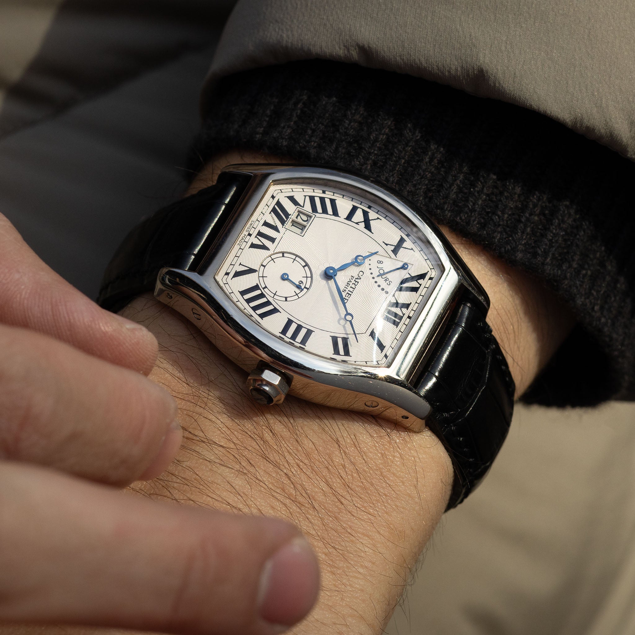 Cartier Tortue XL CPCP 8 days in 18 k white gold ref 2761 Silver Guiloché dial