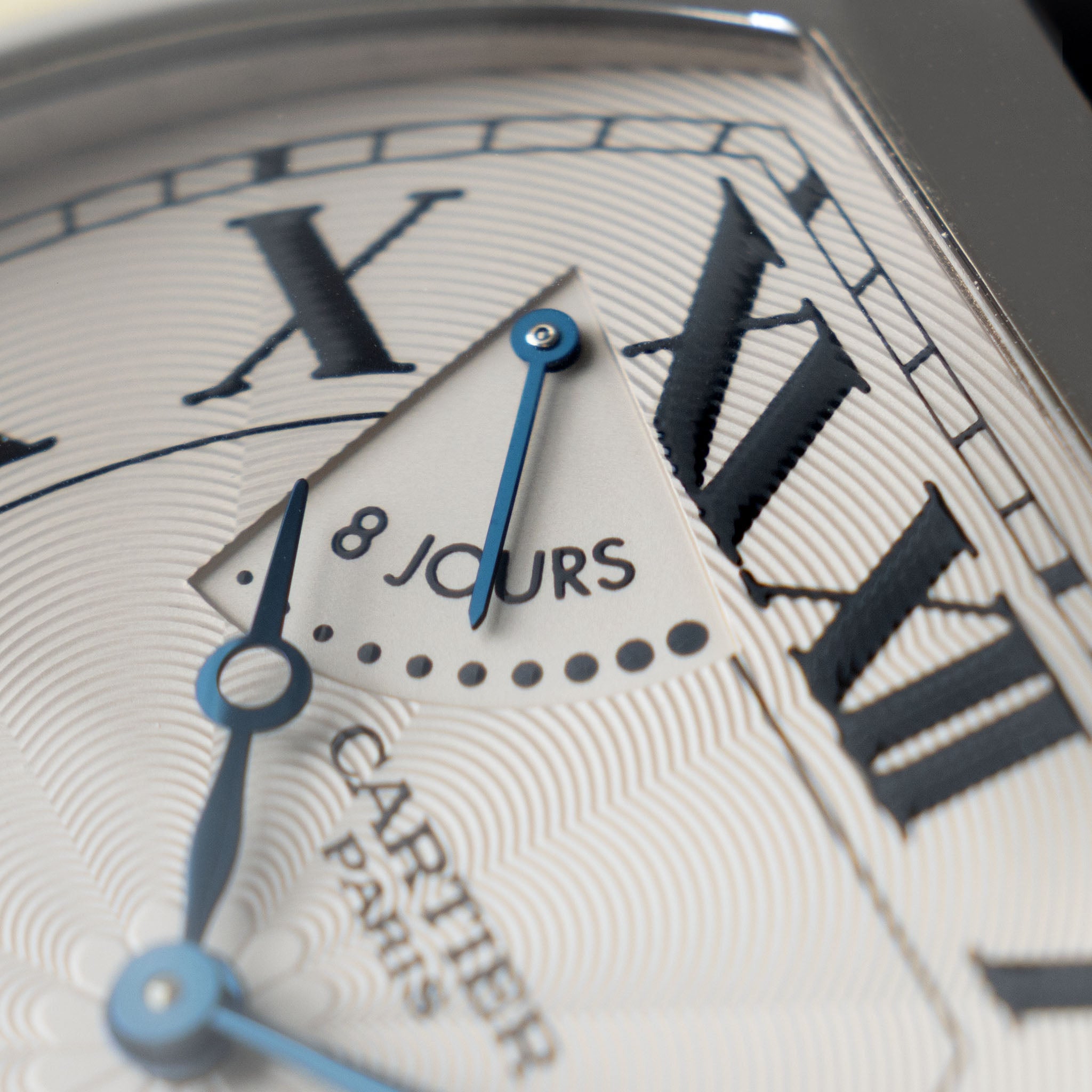 Cartier Tortue XL CPCP 8 days in 18 k white gold ref 2761 Silver Guiloché dial