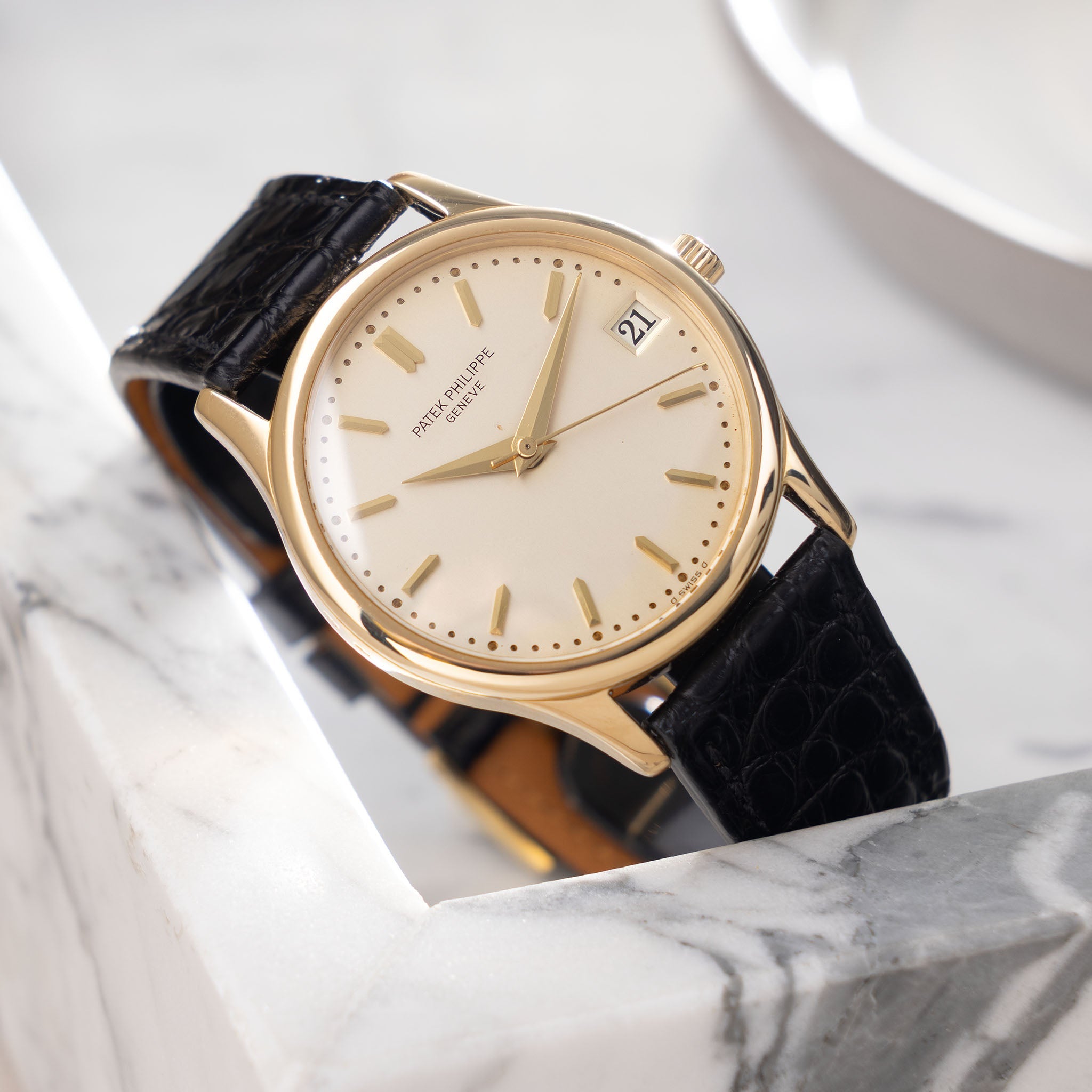 Patek Philippe Calatrava 3998J Argenté Dial ref. 3998j with Original Certificate of Origine