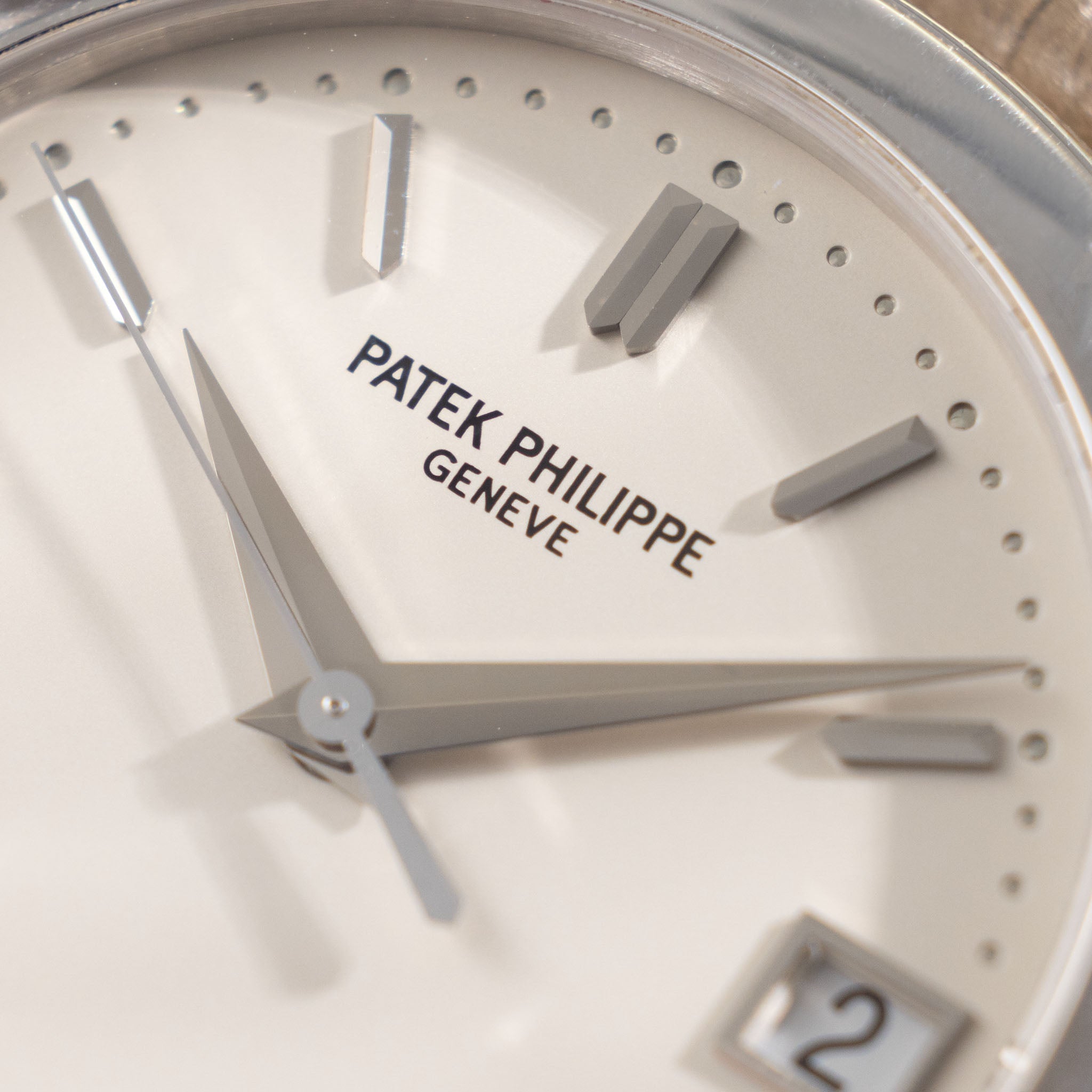 Patek Philippe Calatrava 5107G Silver dial Box and Paper Set in 18k White Gold sold by Wempe