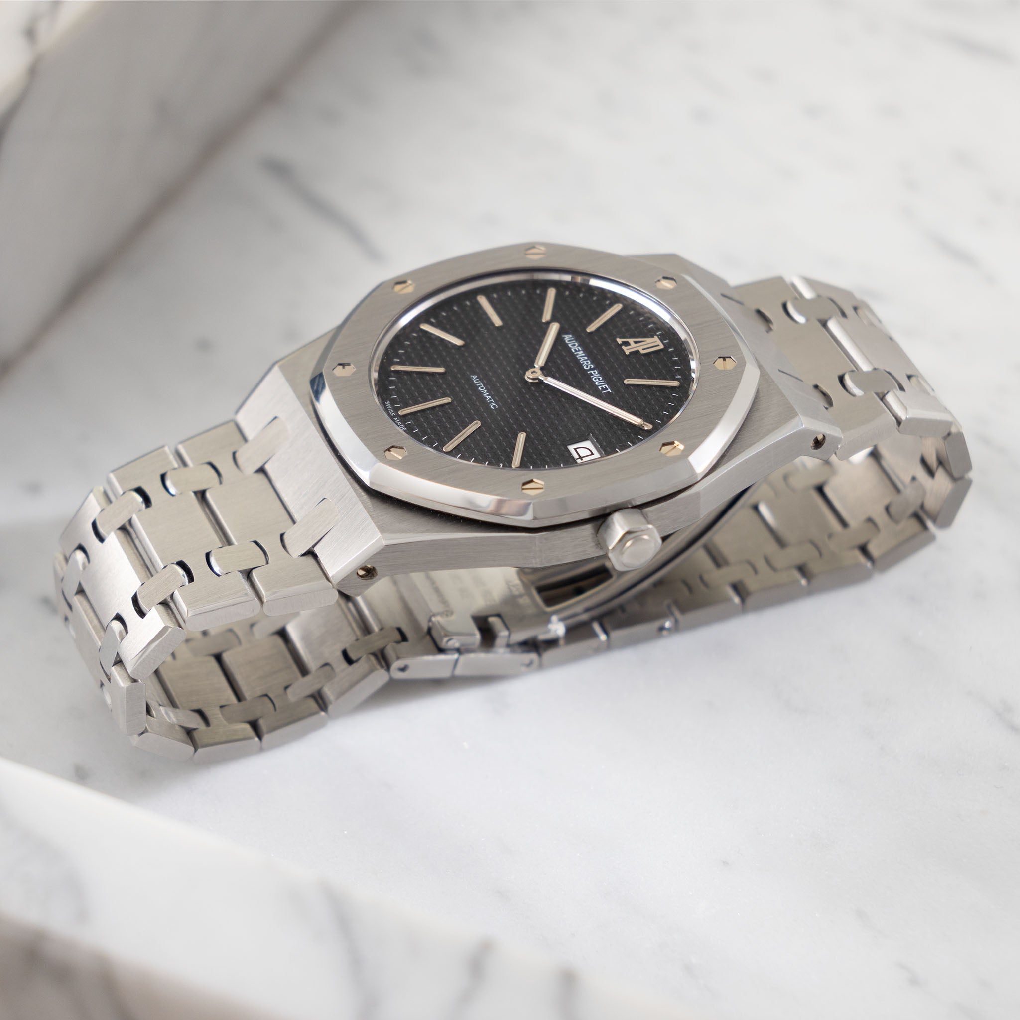 Audemars Piguet Royal-Oak Jumbo Ultra-thin 14802ST Jubilee with Extract of the Archives