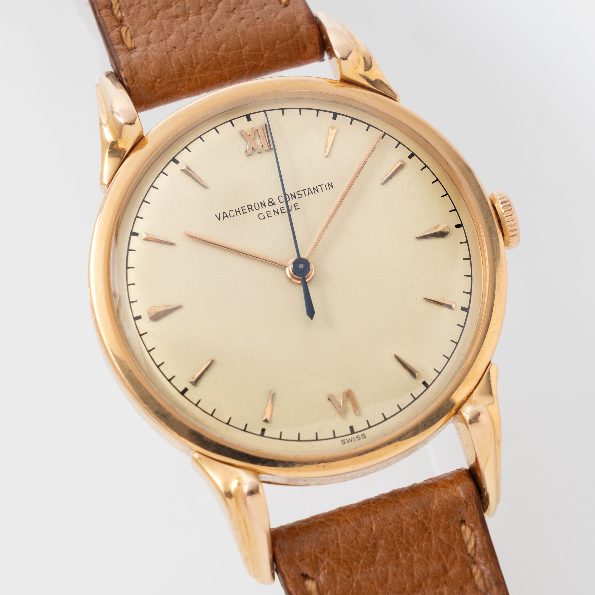 Vacheron Constantin Dresswatch Teardrop Lugs ref. 4436 in 18k Rose Gold