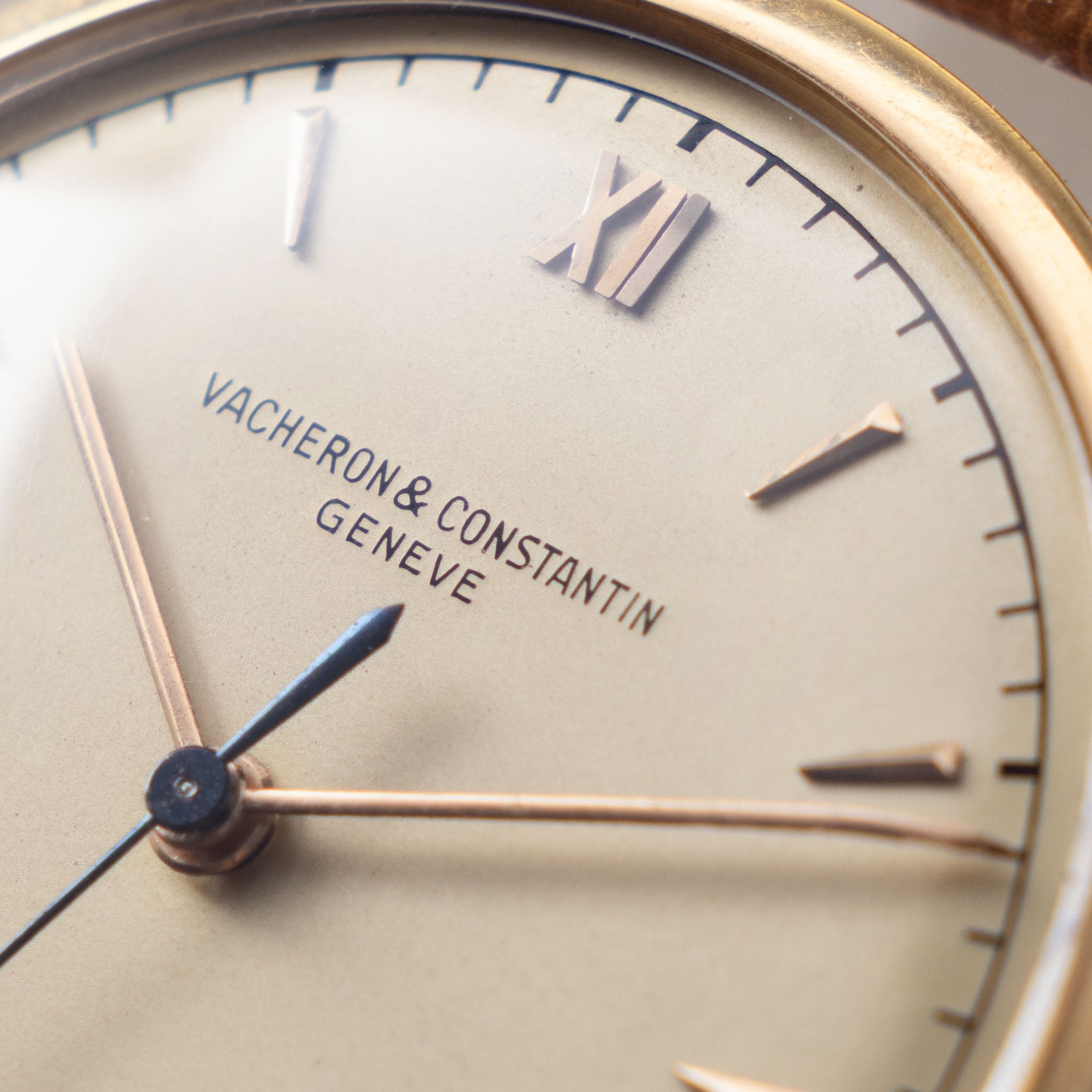 Vacheron Constantin Dresswatch Teardrop Lugs ref. 4436 in 18k Rose Gold