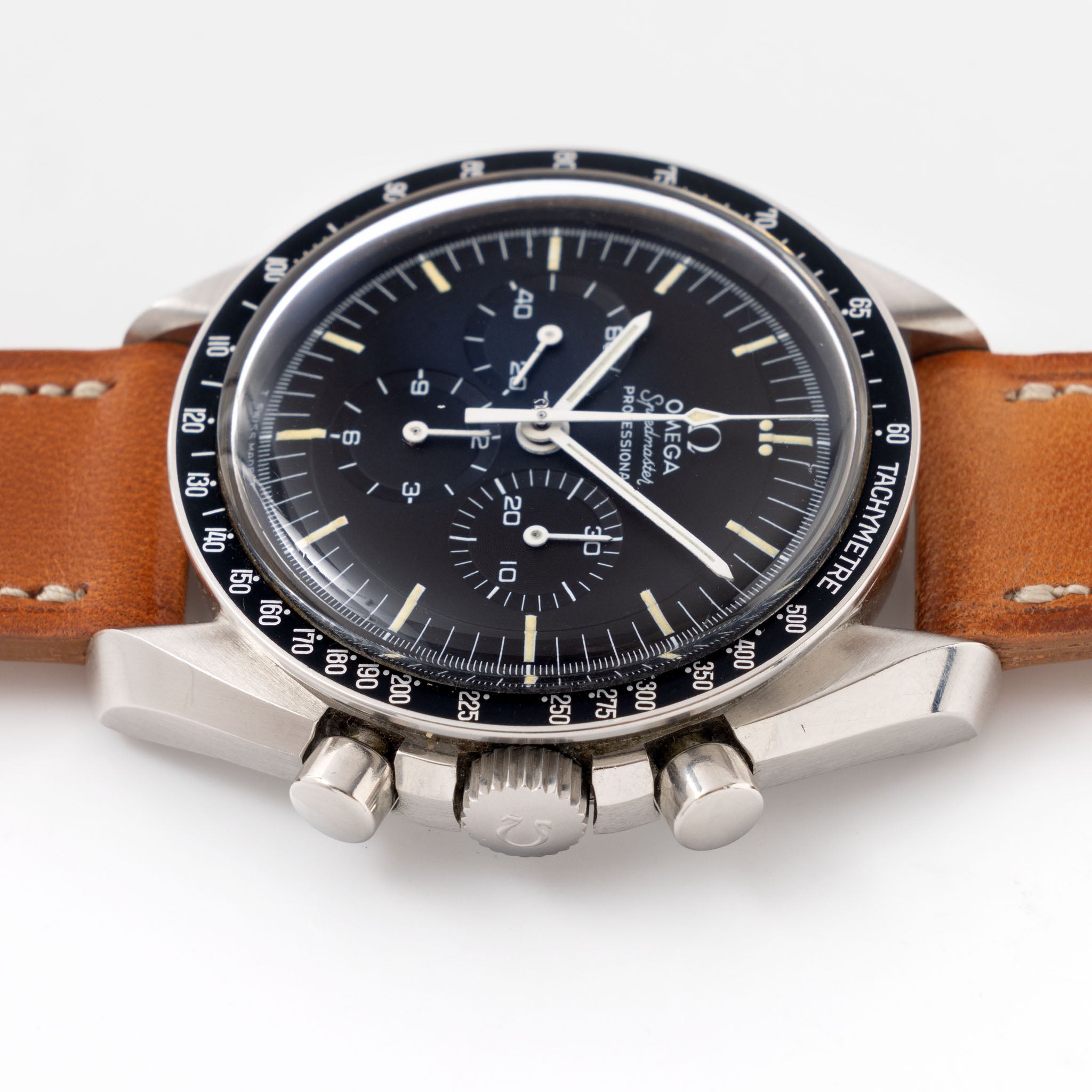 Omega Speedmaster 145.022-69ST Straight Writing with Original Box Papers and Extract of Archives