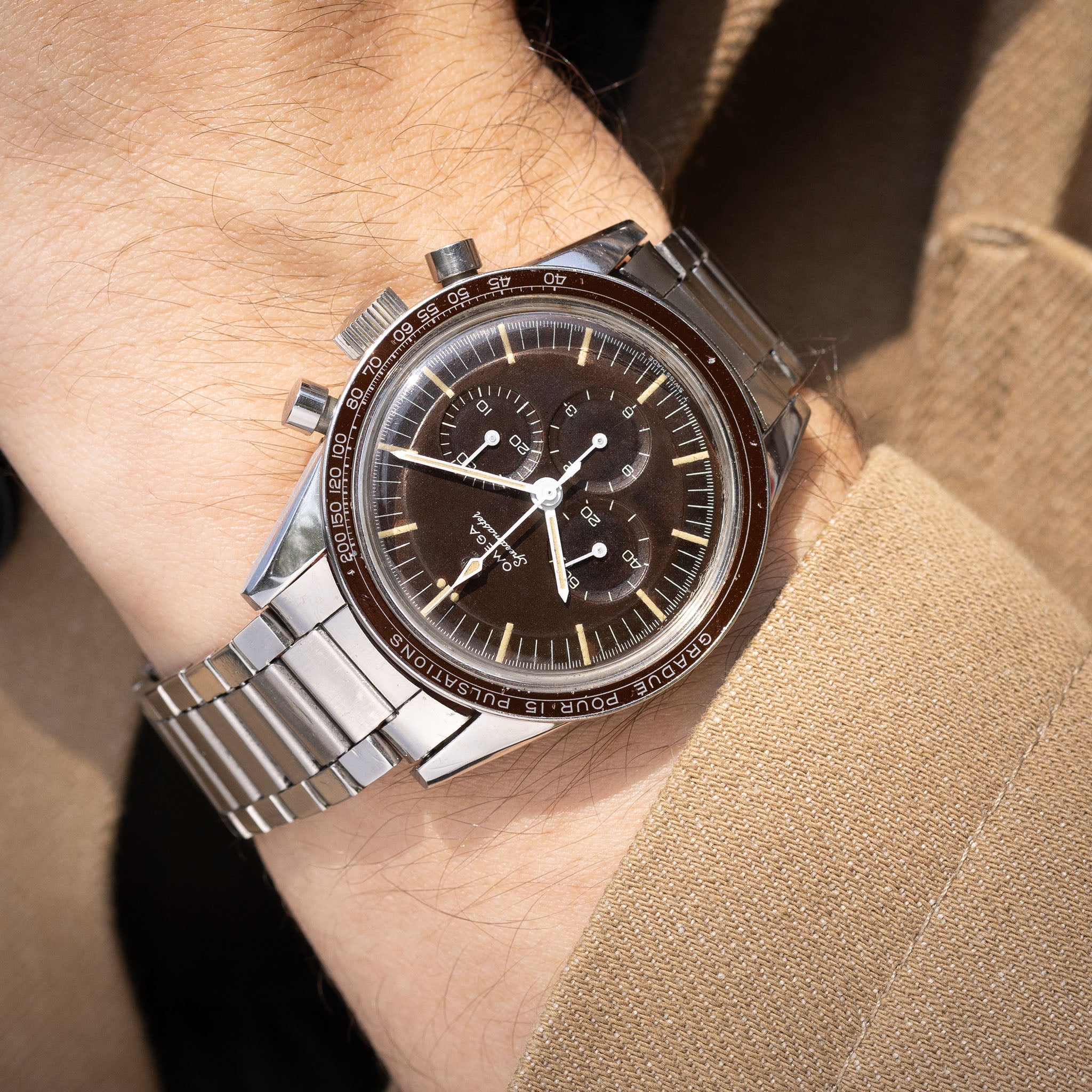 Omega Speedmaster 105.003 Ed White Tropical Brown Dial Pulsations Bezel with Extract of the Archives