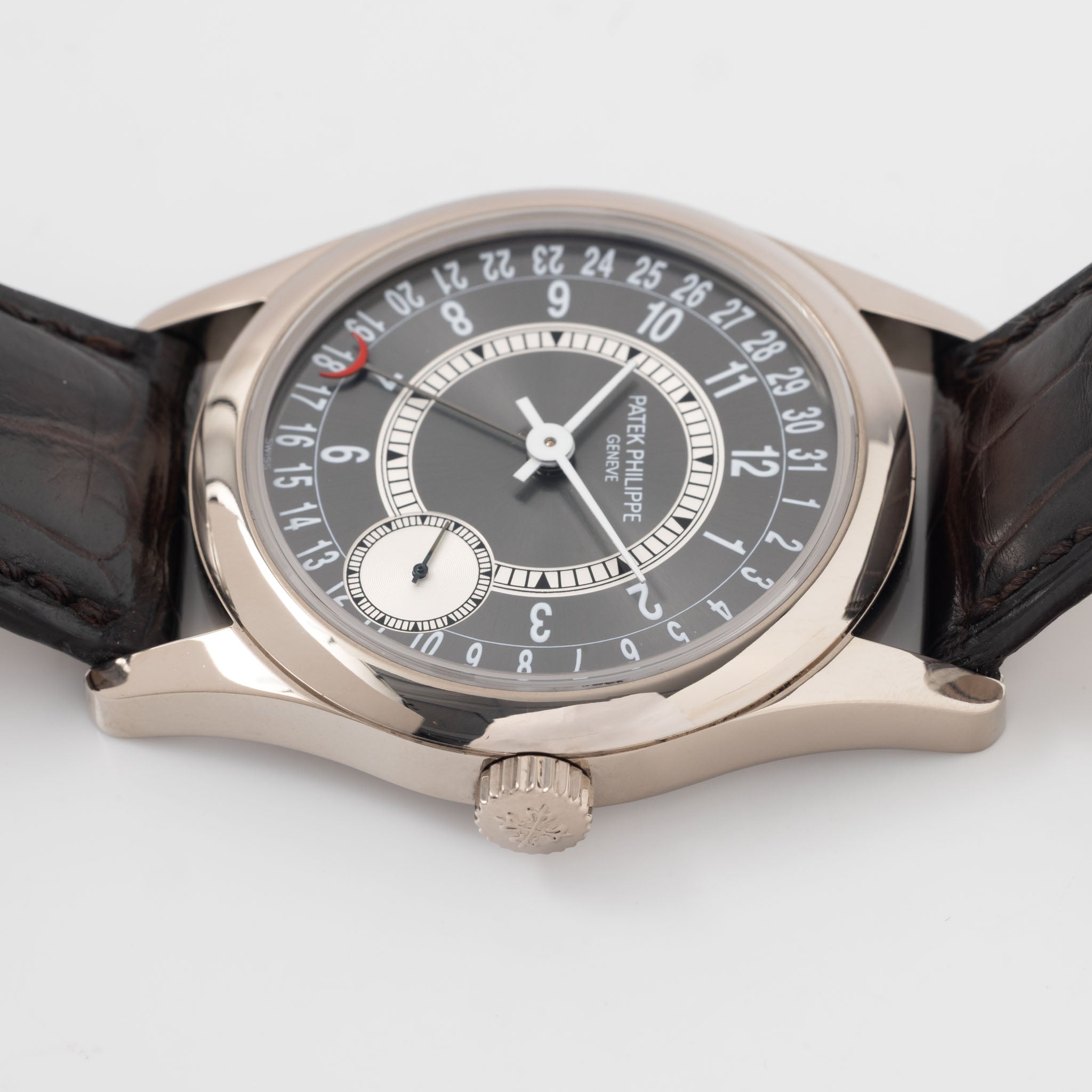 Patek Philippe Calatrava ref. 6000-010G in 18k White Gold Grey Sunburst Dial