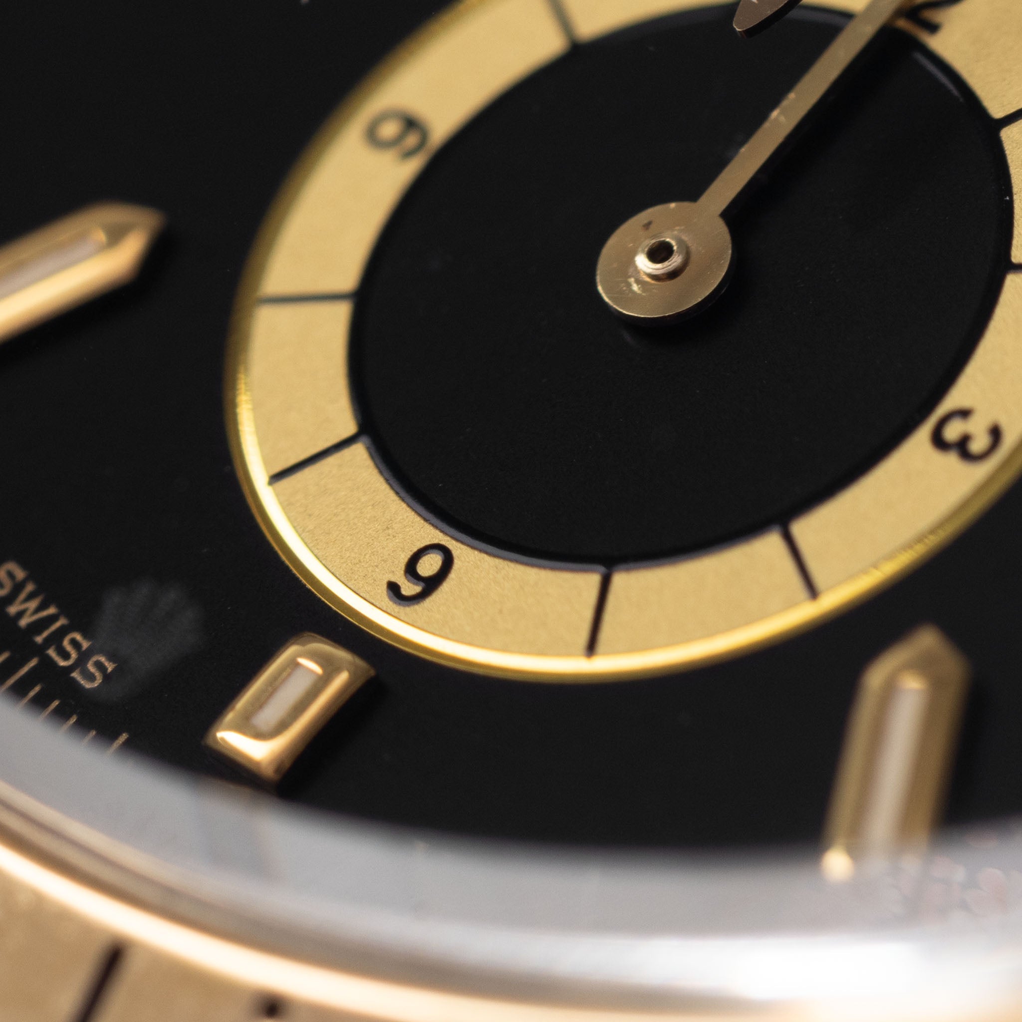 Rolex Cosmograph Daytona 16523 Black Inverted 6 Dial Executed in Steel and 18k Yellow Gold