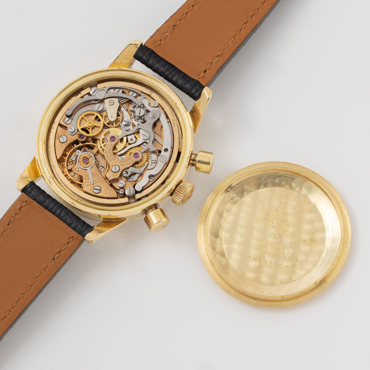 Omega Seamaster Cal.321 Chronograph Silver Dial in 18k Yellow Gold ref. 14904-62