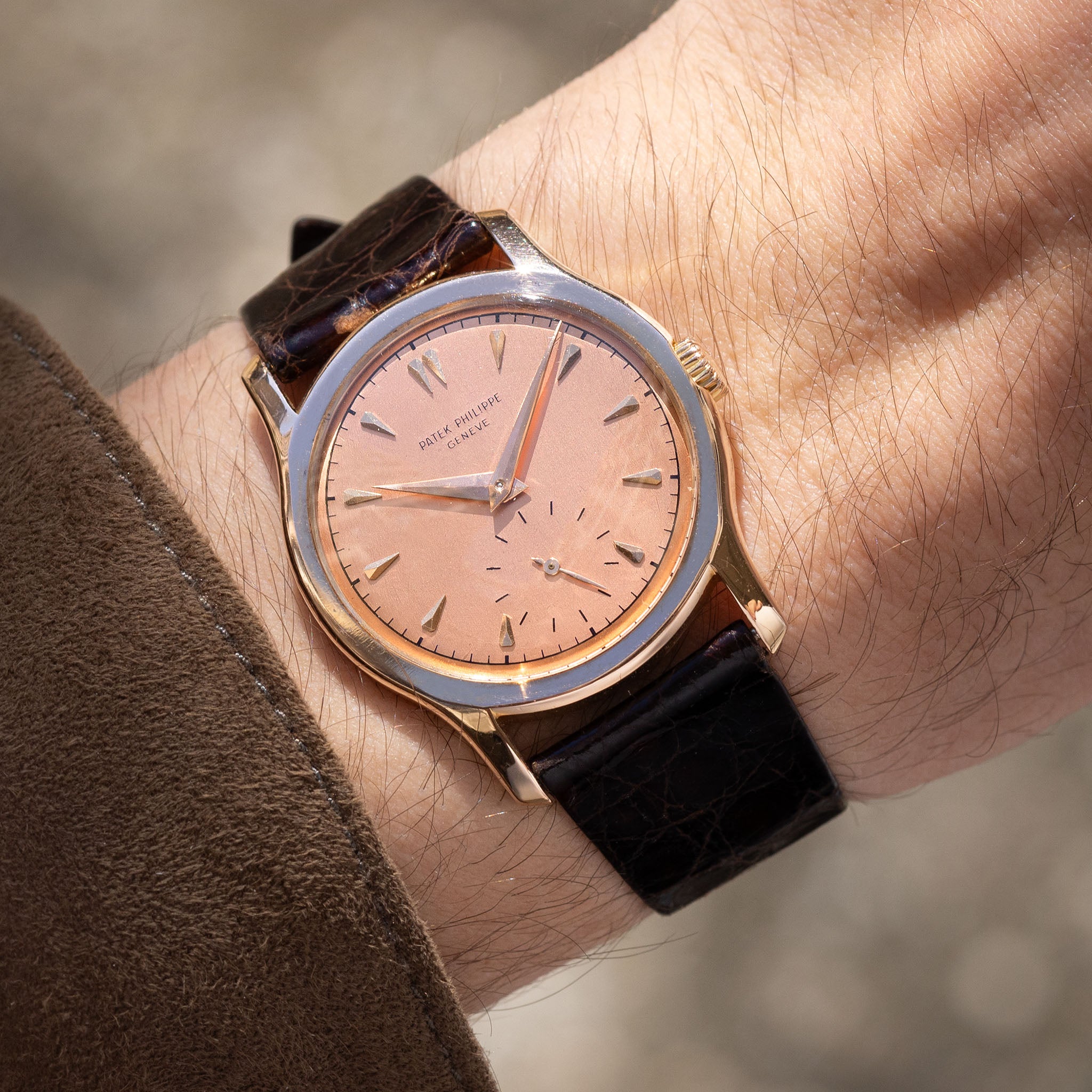 Patek Philippe Calatrava "pink on pink " ref 2450 in 18 k rose gold with extract of archives