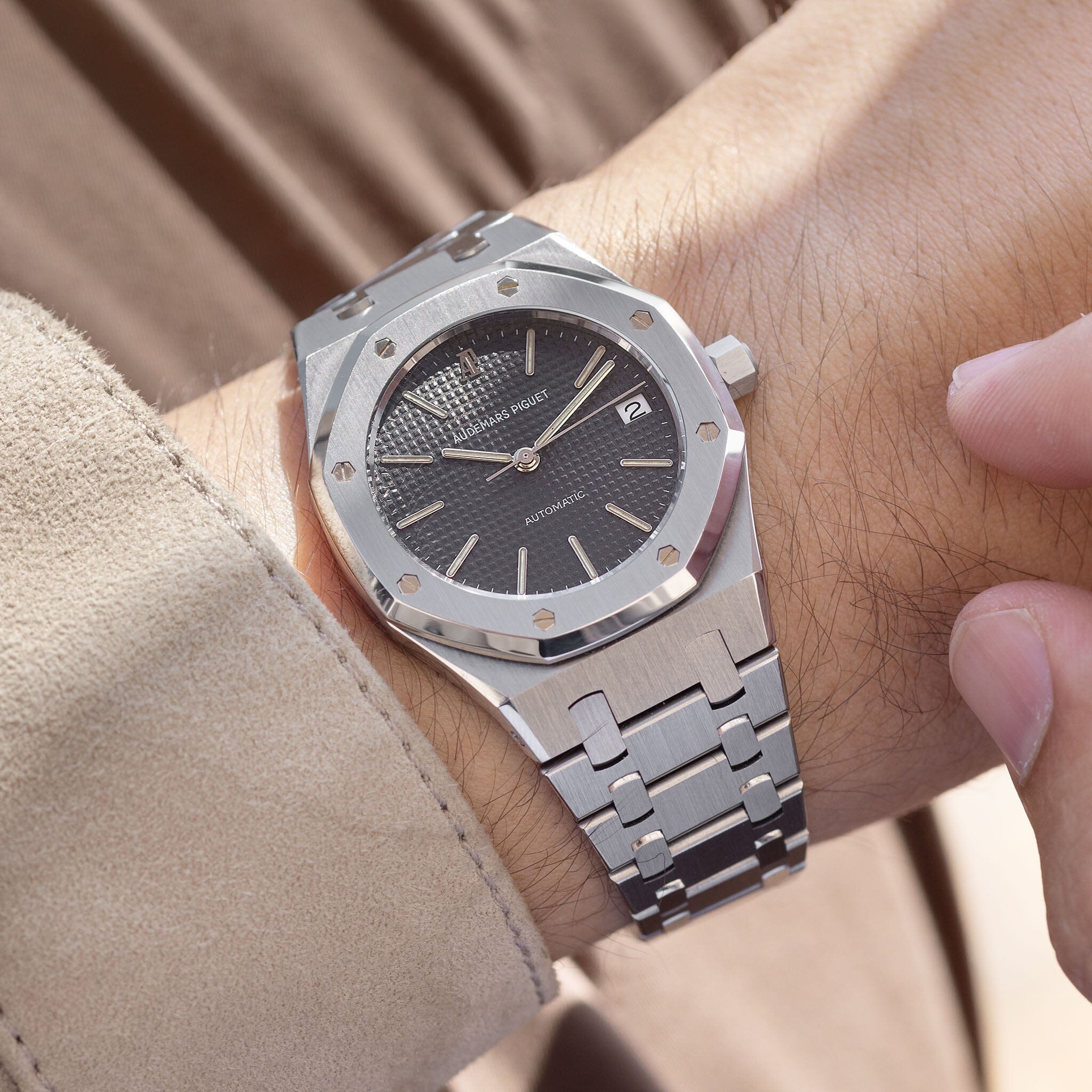Audemars Piguet Royal Oak 14790ST with Original Guarantee