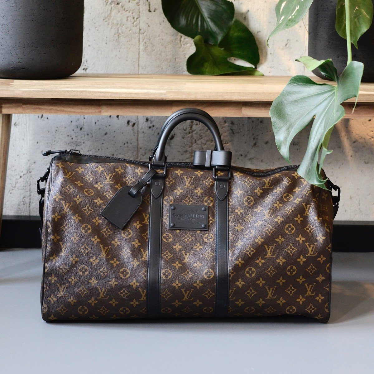 美品！ LOUIS VUITTON Keepall キーポル55 Louis Vuitton Monogram Canvas Waterproof Keepall Bandouliere 55