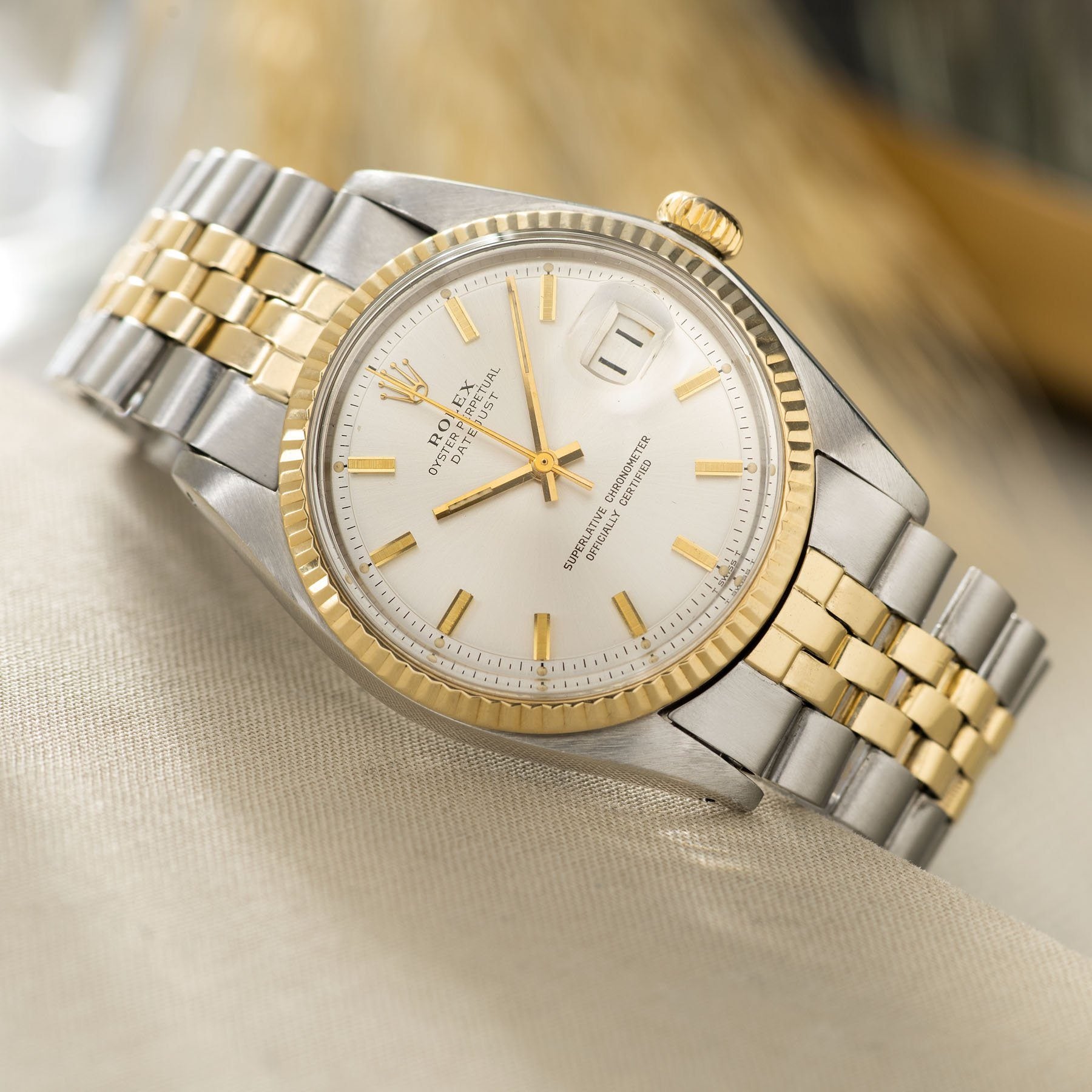systematisk hjul Hals Rolex Datejust Steel and Gold 1601 Silver Dial – Bulang and Sons