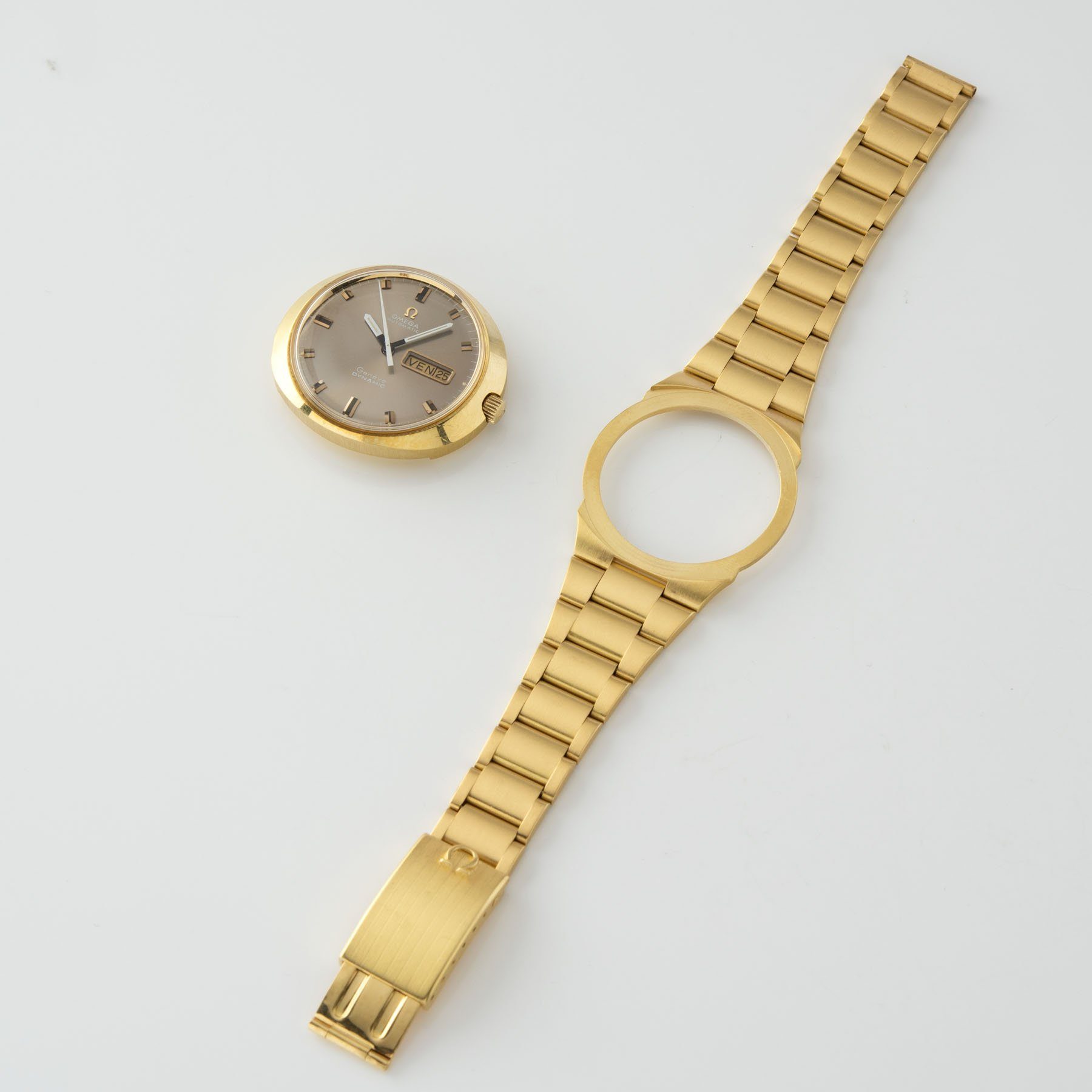 Omega Dynamic Yellow Gold Grey Dial