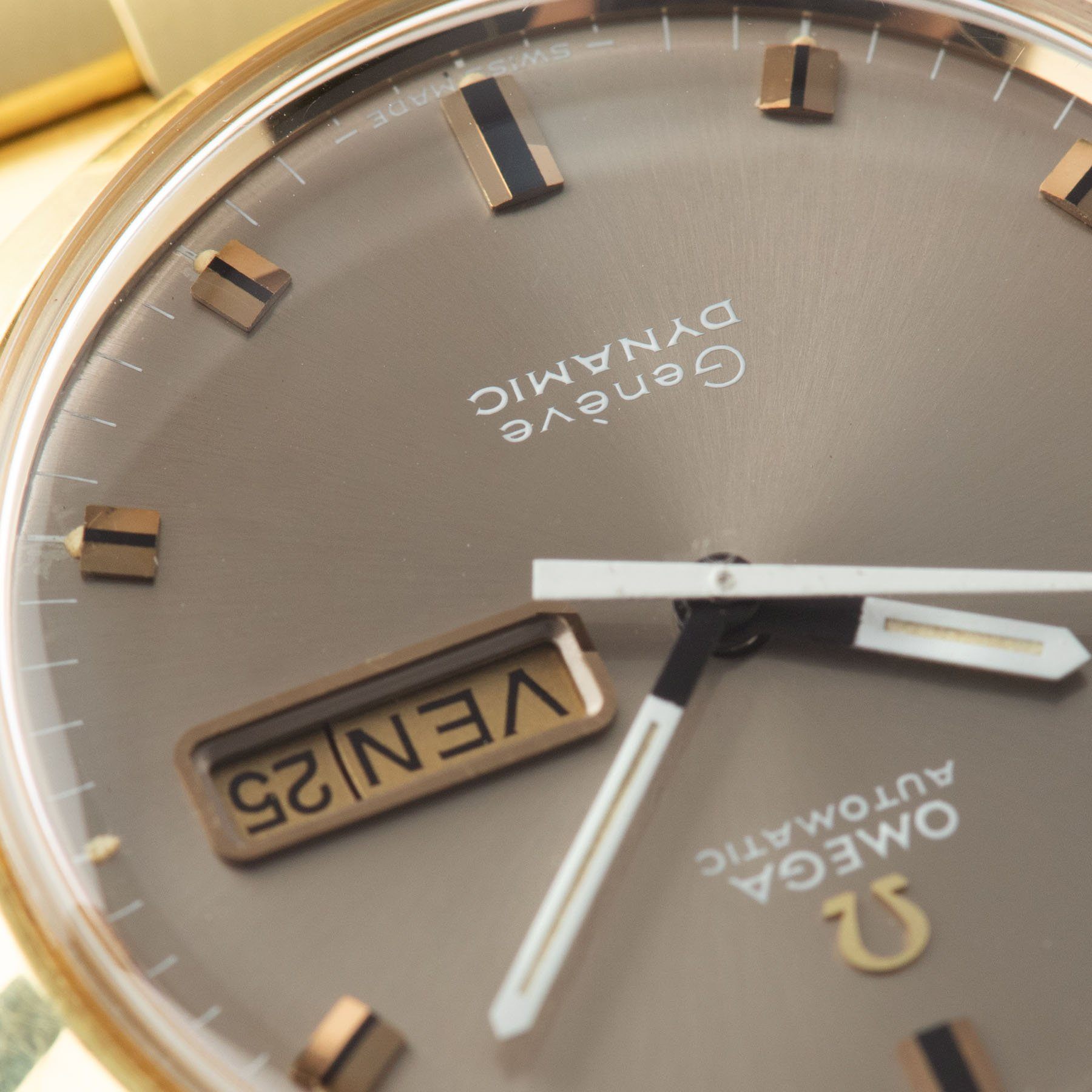 Omega Dynamic Yellow Gold Grey Dial