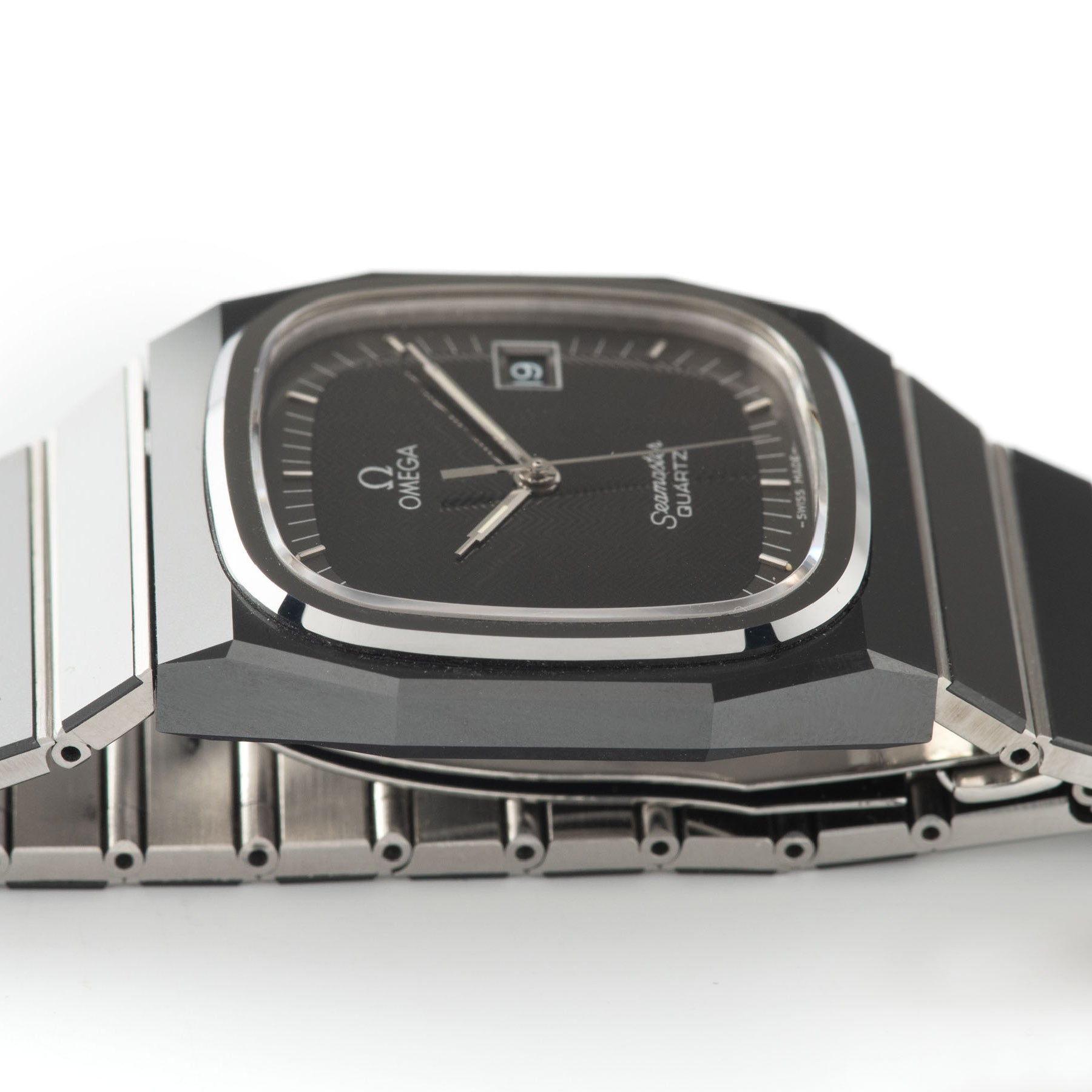 Omega Seamaster Ceramic Black Tulip