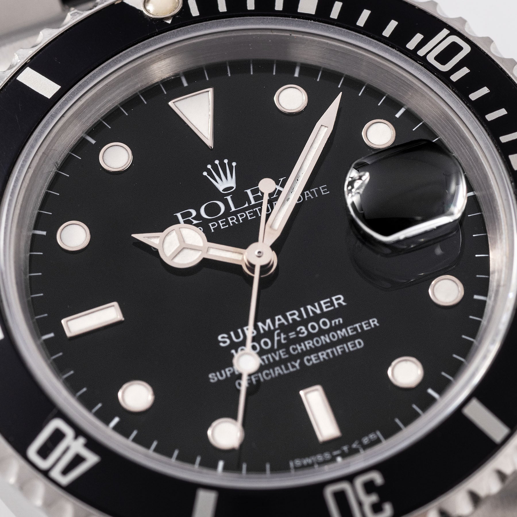 Rolex Submariner Date Reference 16610 with Box and Papers