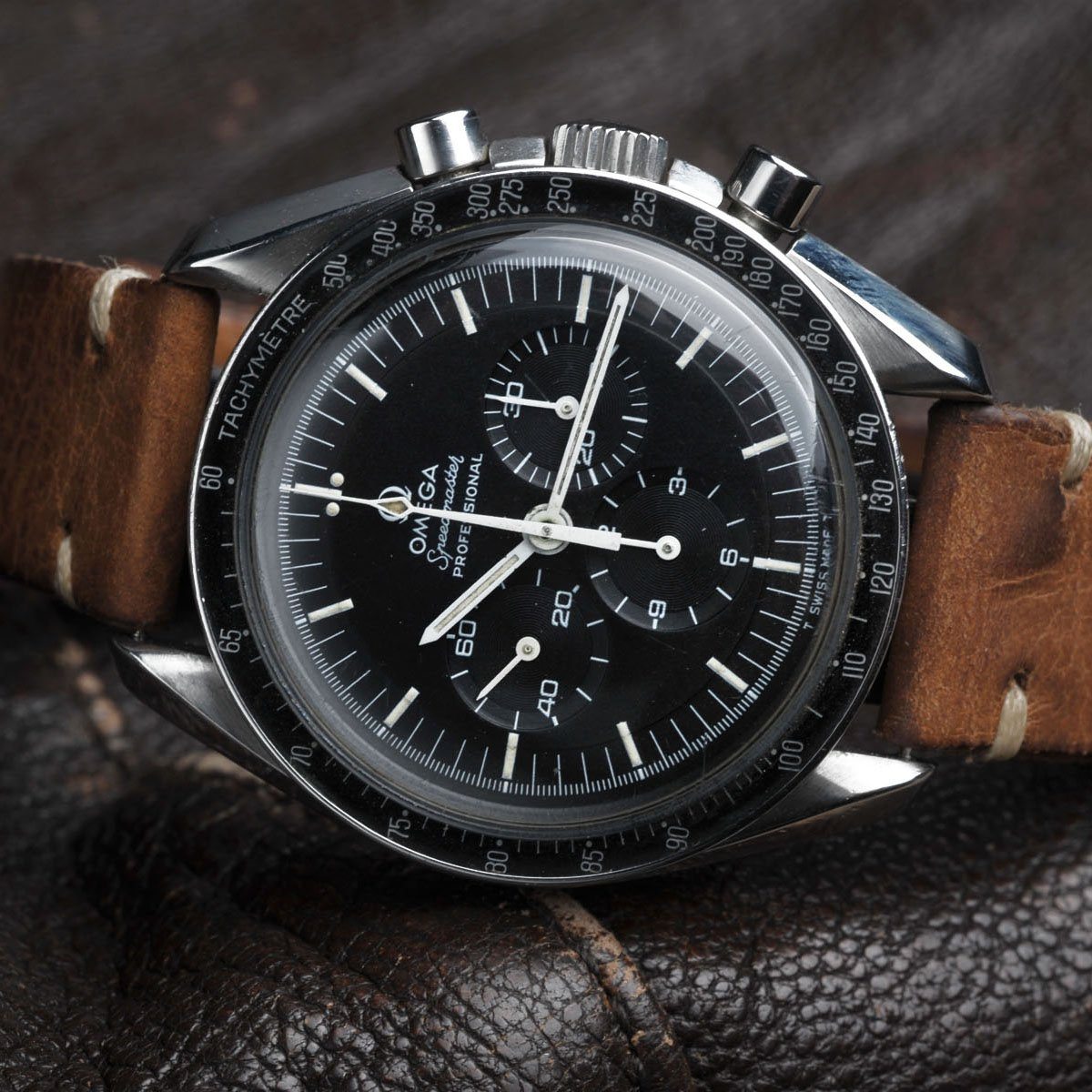 OMEGA SPEEDMASTER 1969