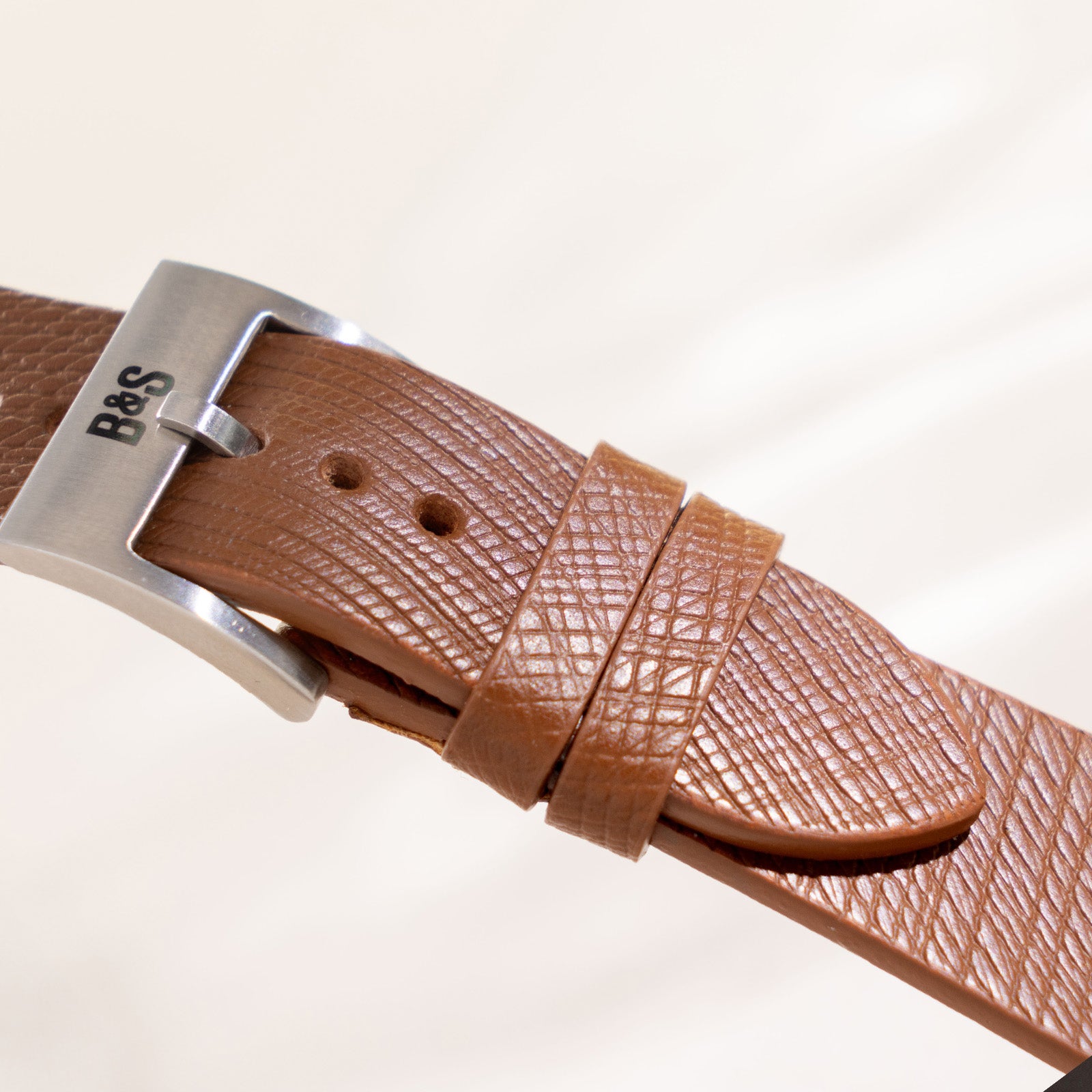 Finest_Brown_Structured_Leather_Watch_Strap_For_Vintage_Watches