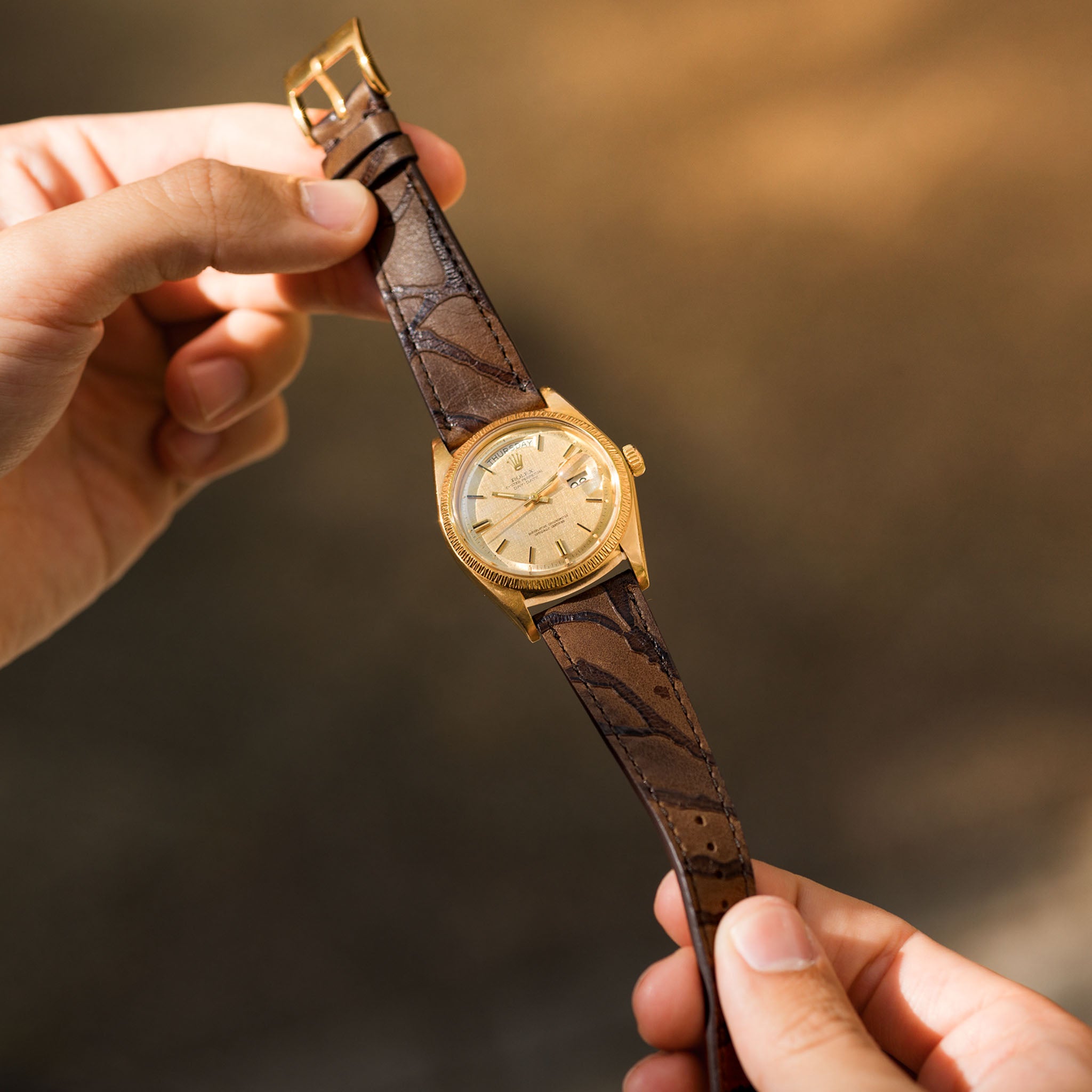 Elegant_structured_brown_Leather_Watch_Strap_Rolex_Day_date_1807_linen_dial