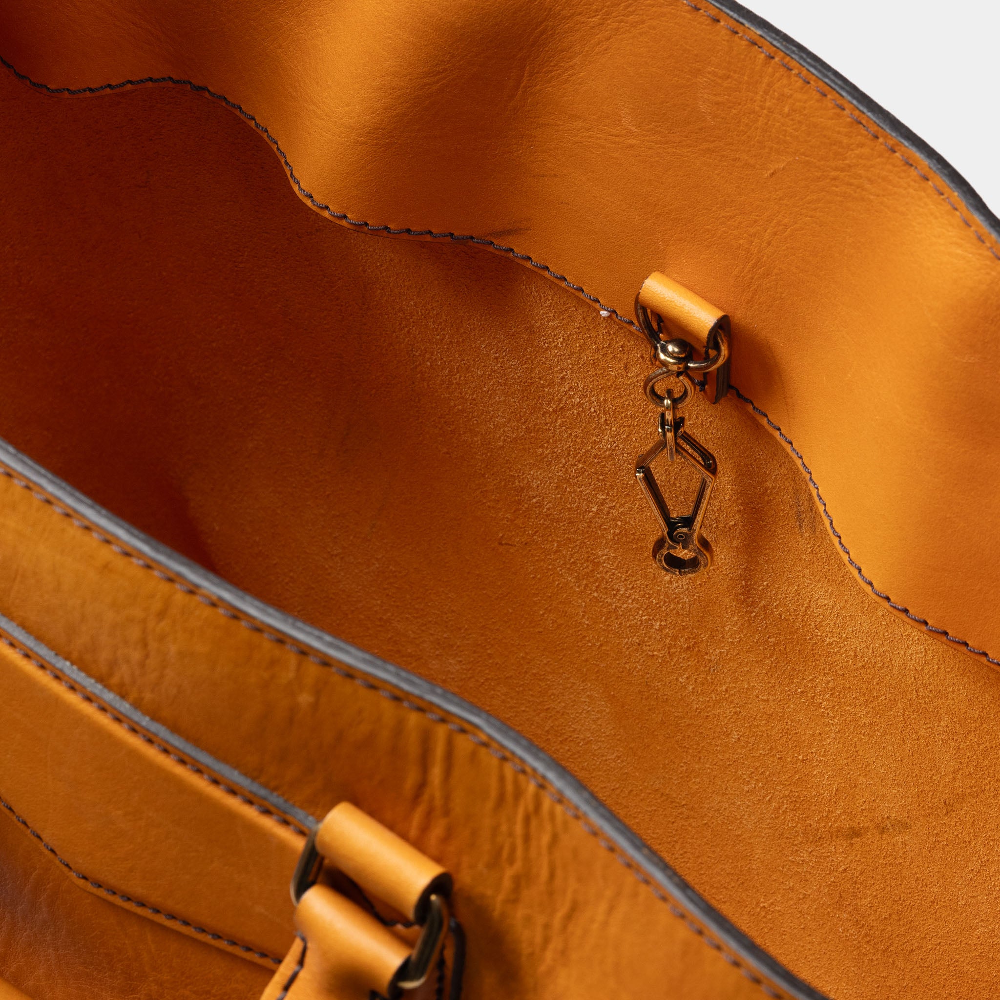 6_Burberry_Prorsum_Oversized_2WAY_Leather_Details_Bag