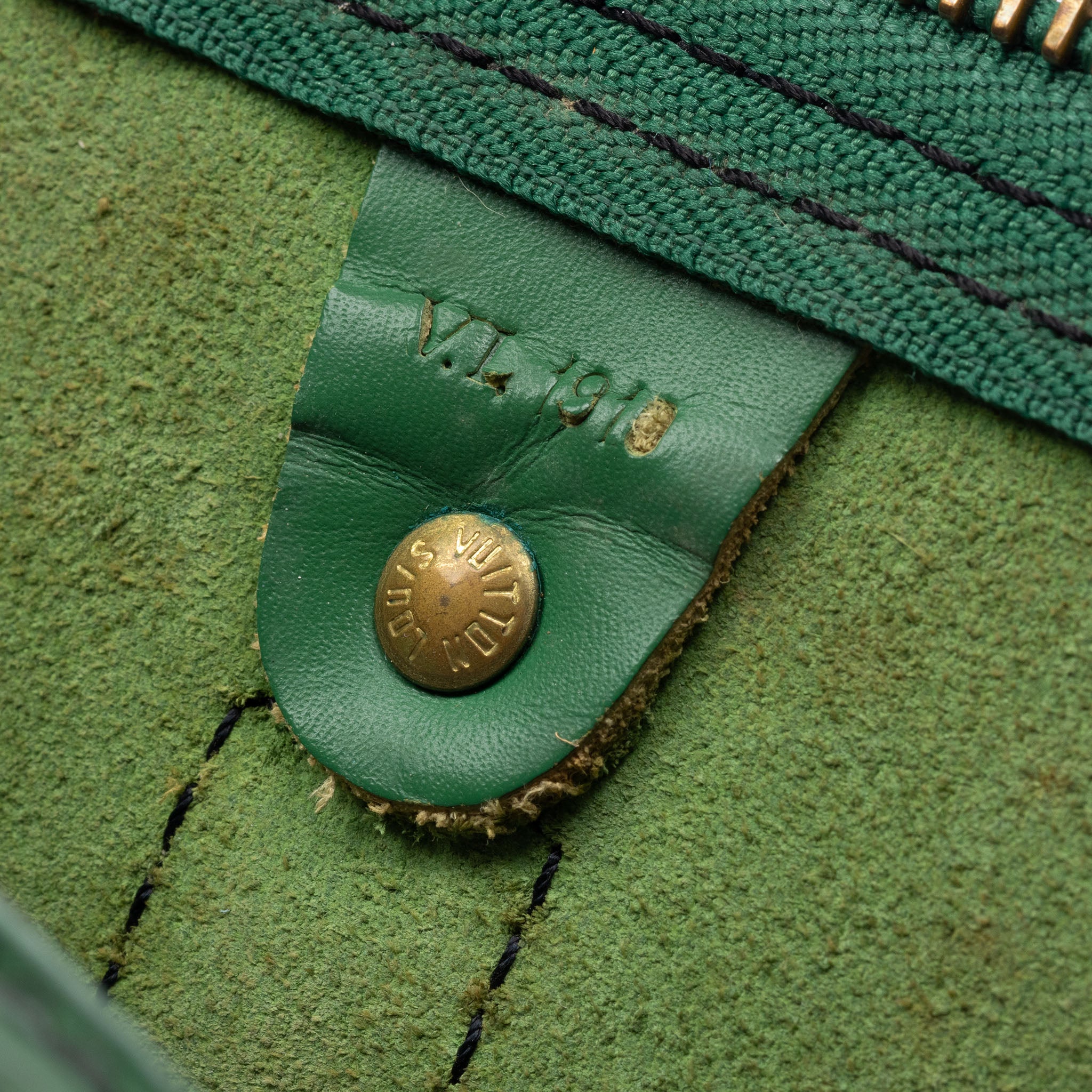 Vintage_Louis_Vuitton_Green_Epi_Keepall_50_production_details