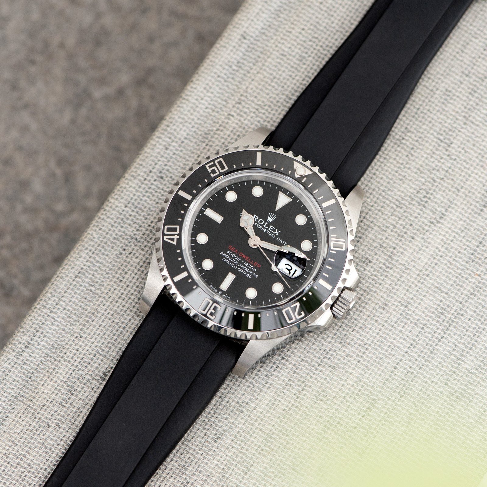 Rolex サブマリーナ Everest エベレスト ラバーバンド ブラック Everest Curved End Black Rubber Strap - ONLY For Modern Rolex With Dep