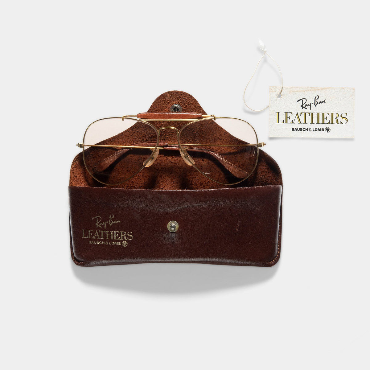 Classic Aviator Ray-Ban Sunglasses with Brown Leather Case Aviator leather sunglasses Ray-Ban Brown in Leather - 26586722 main image 4