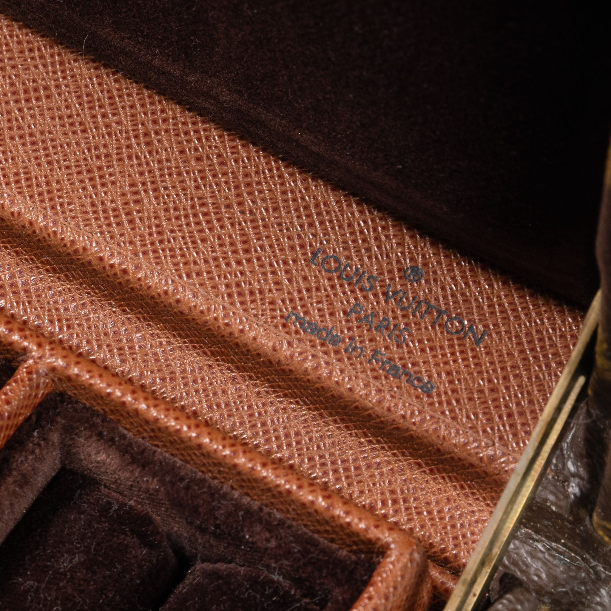 Louis Vuitton Boite Bijoux Monogram Jewelry Vanity Case Travel Trunk Hard Box