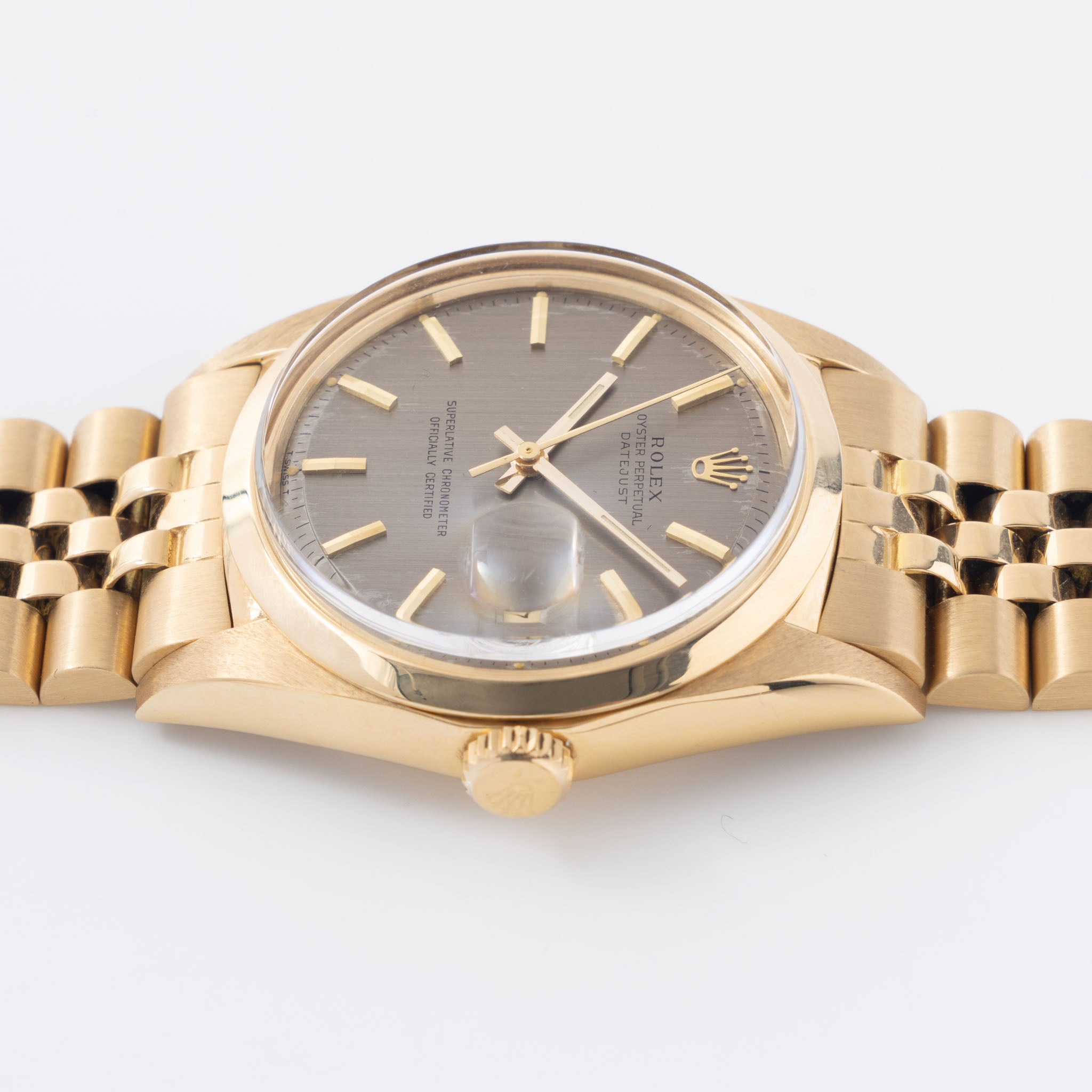 Rolex Datejust Grey vertical brushed dial in 18 k yellow gold ref 1600