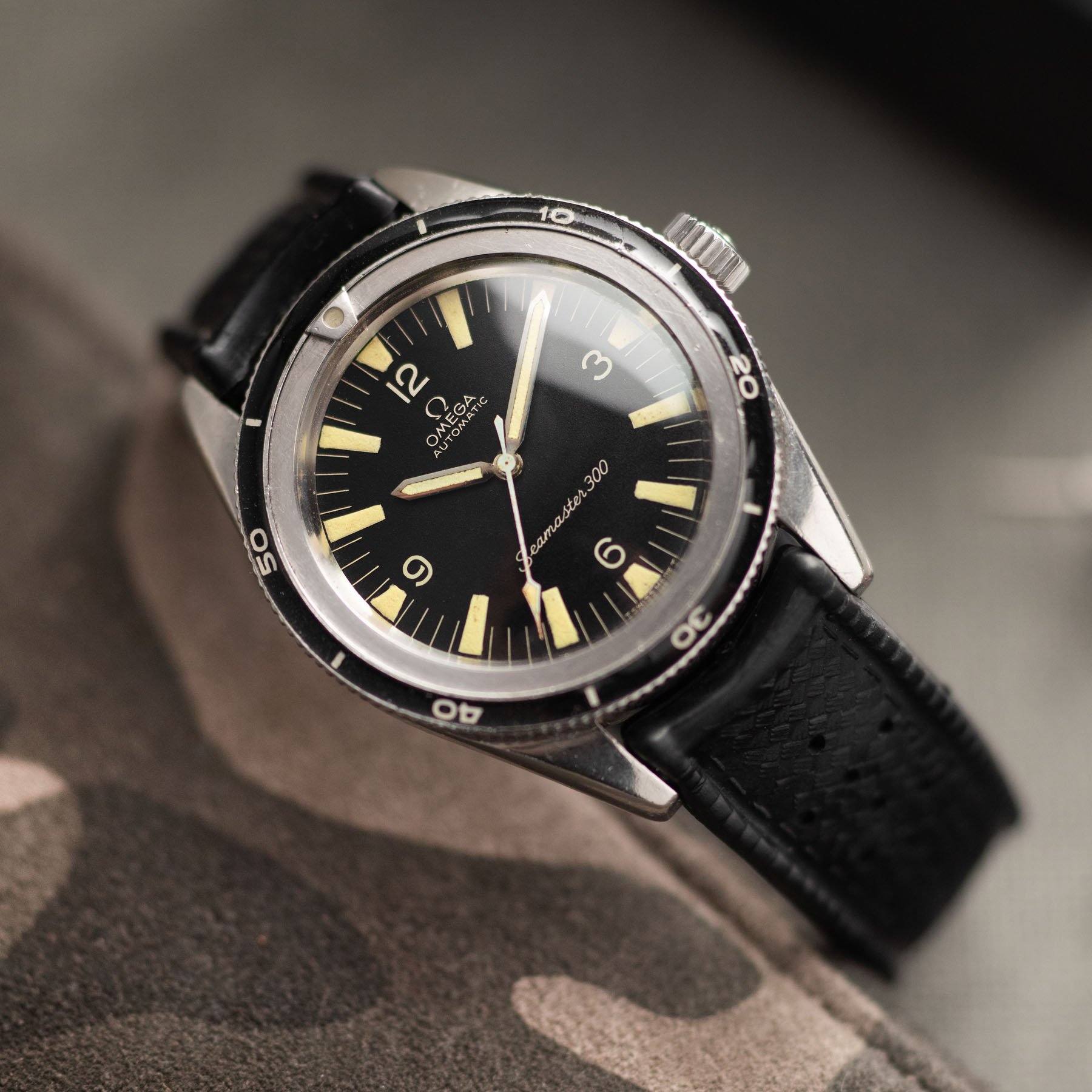 Omega Seamaster 300 165.014 Bakelite Bezel