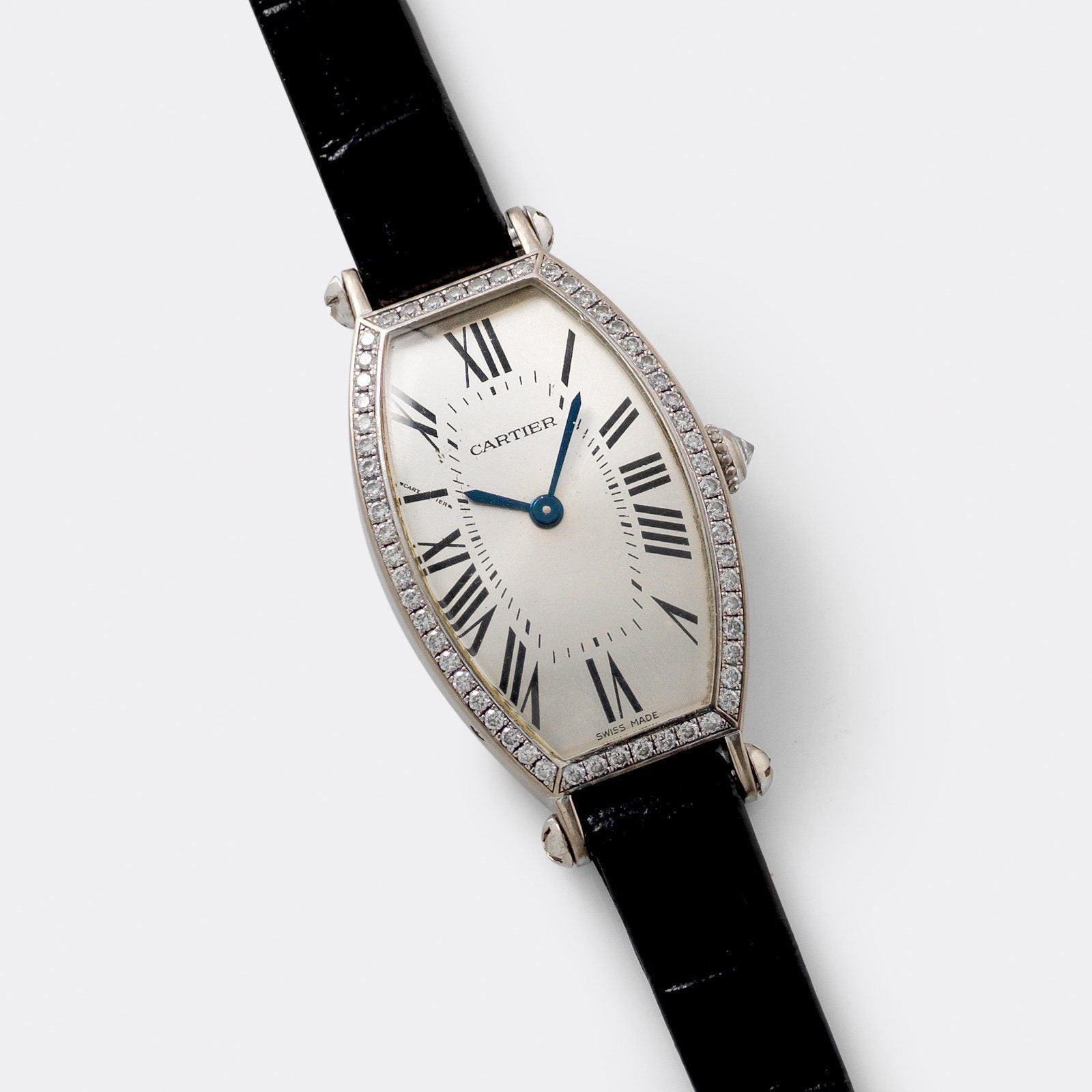 Cartier 18K WHITE GOLD TONNEAU WATCH 完品 Cartier Tonneau White gold | Chrono24.com