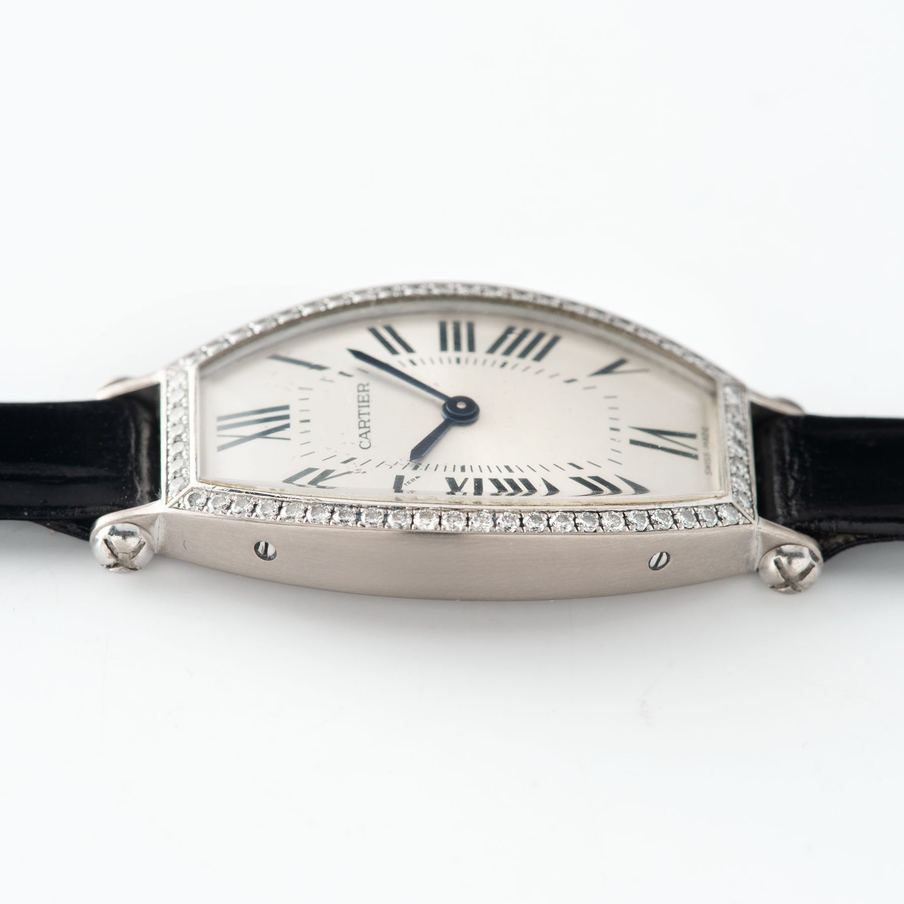 Cartier 18K WHITE GOLD TONNEAU WATCH 完品 Cartier Tonneau White gold | Chrono24.com