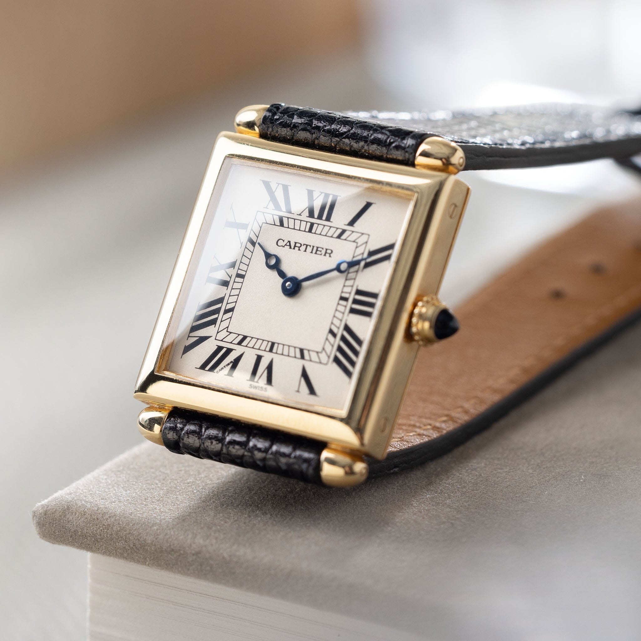 Cartier Tank Obus in 18 k Yellow gold