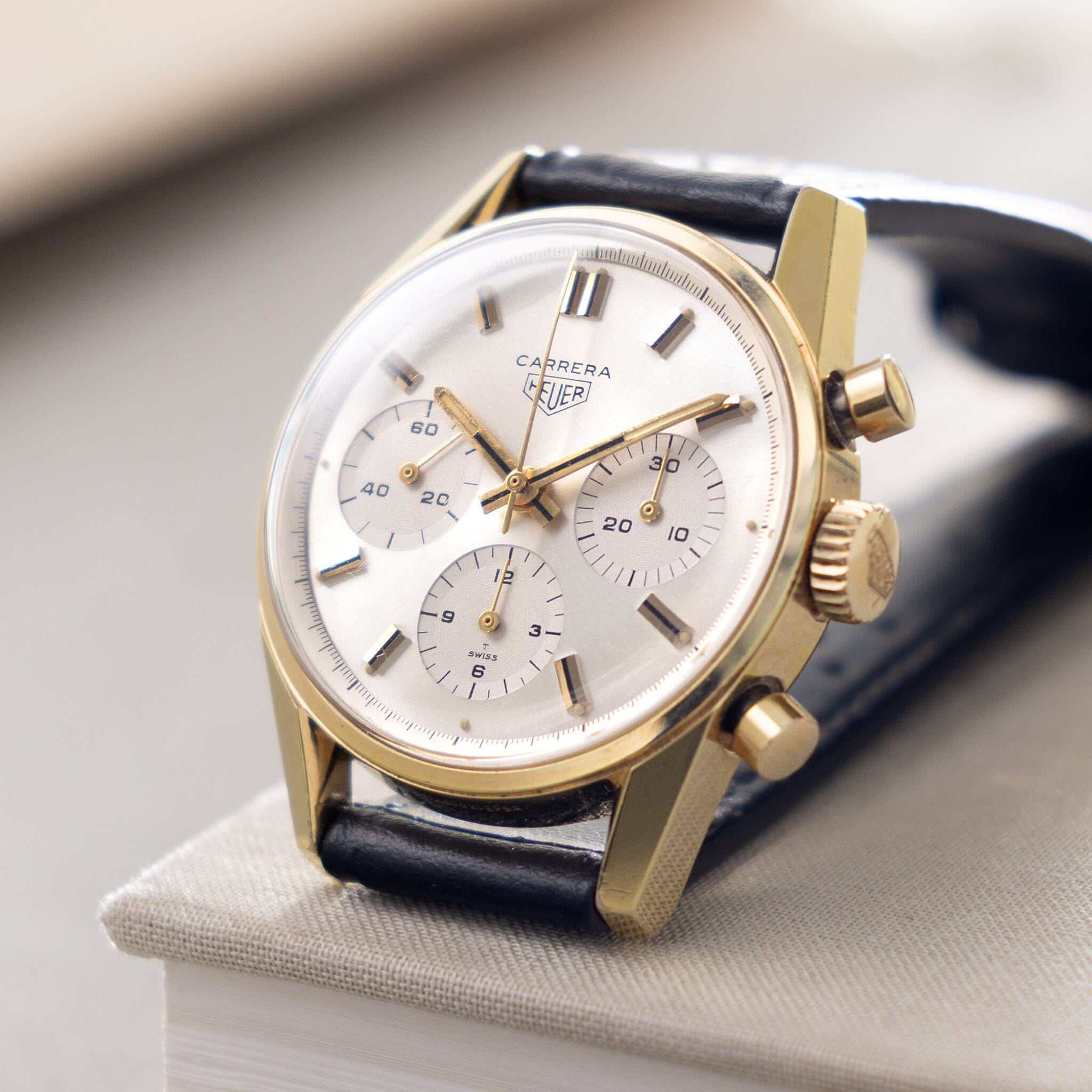 Carrera top gold watch