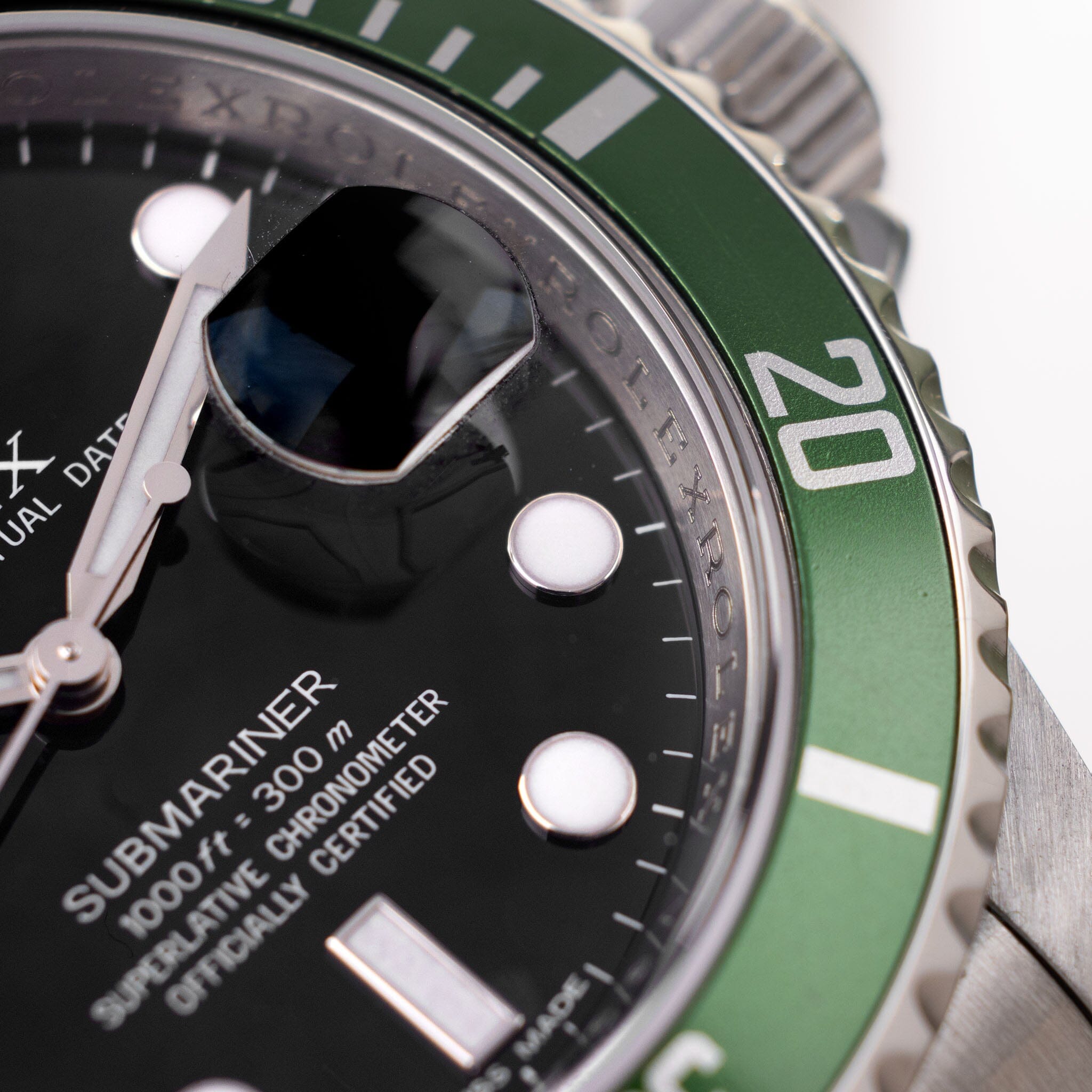 Rolex submariner green on sale bezel