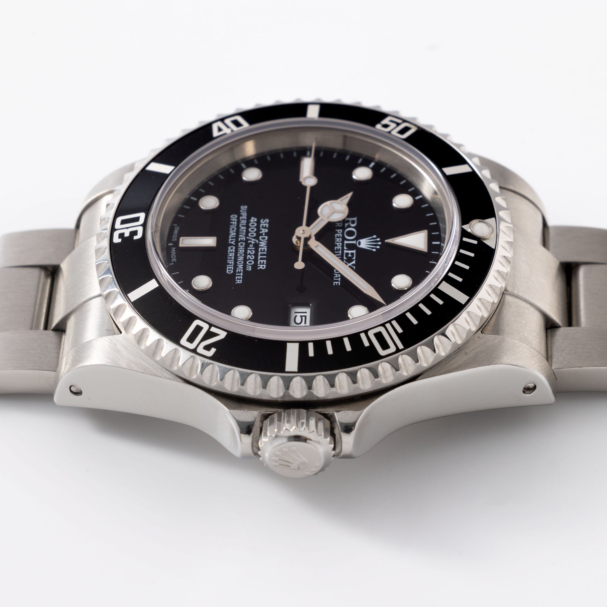 Rolex sea hotsell dweller ref 16600